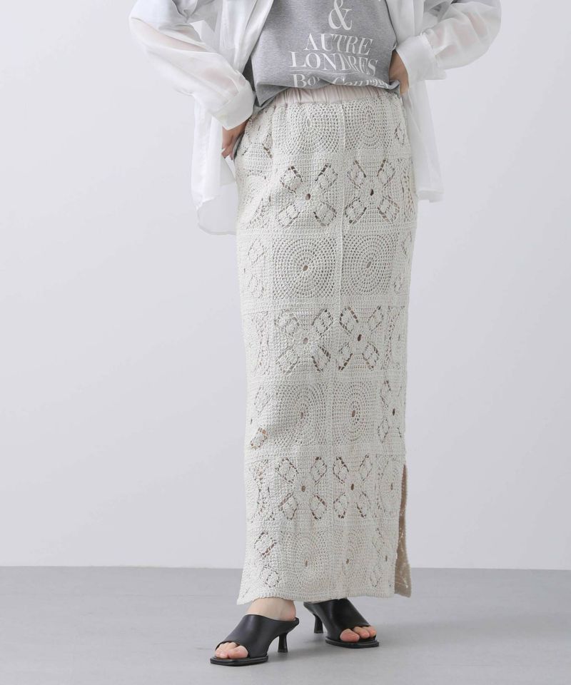 ライトベージュ