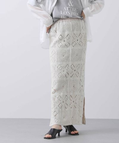 ライトベージュ