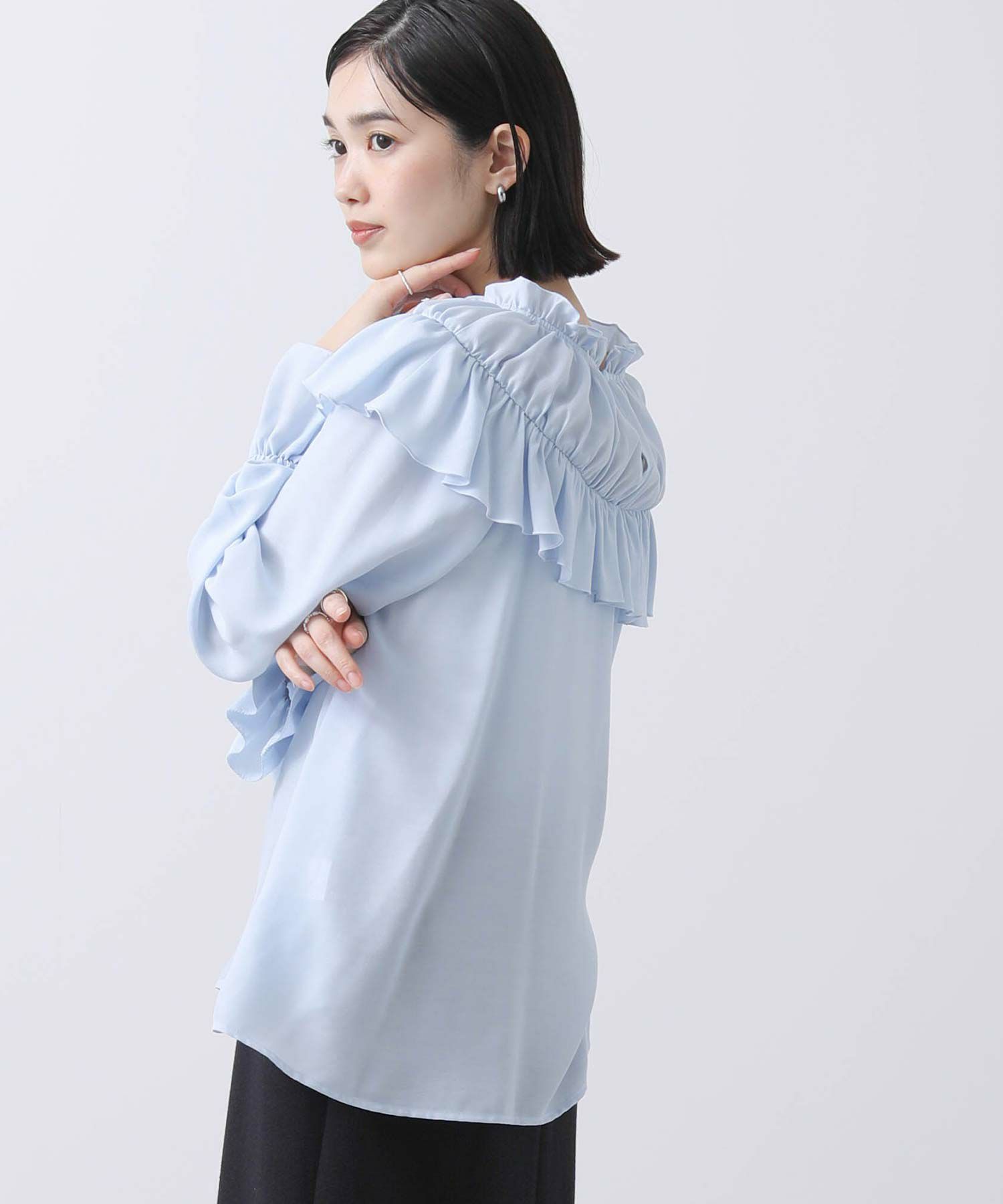 Gready Brilliants.合繊Vギャザーヨークブラウス | SEKIMIKI Online