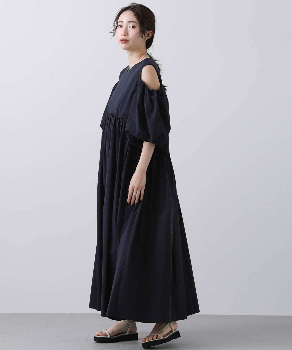 ダークネイビー