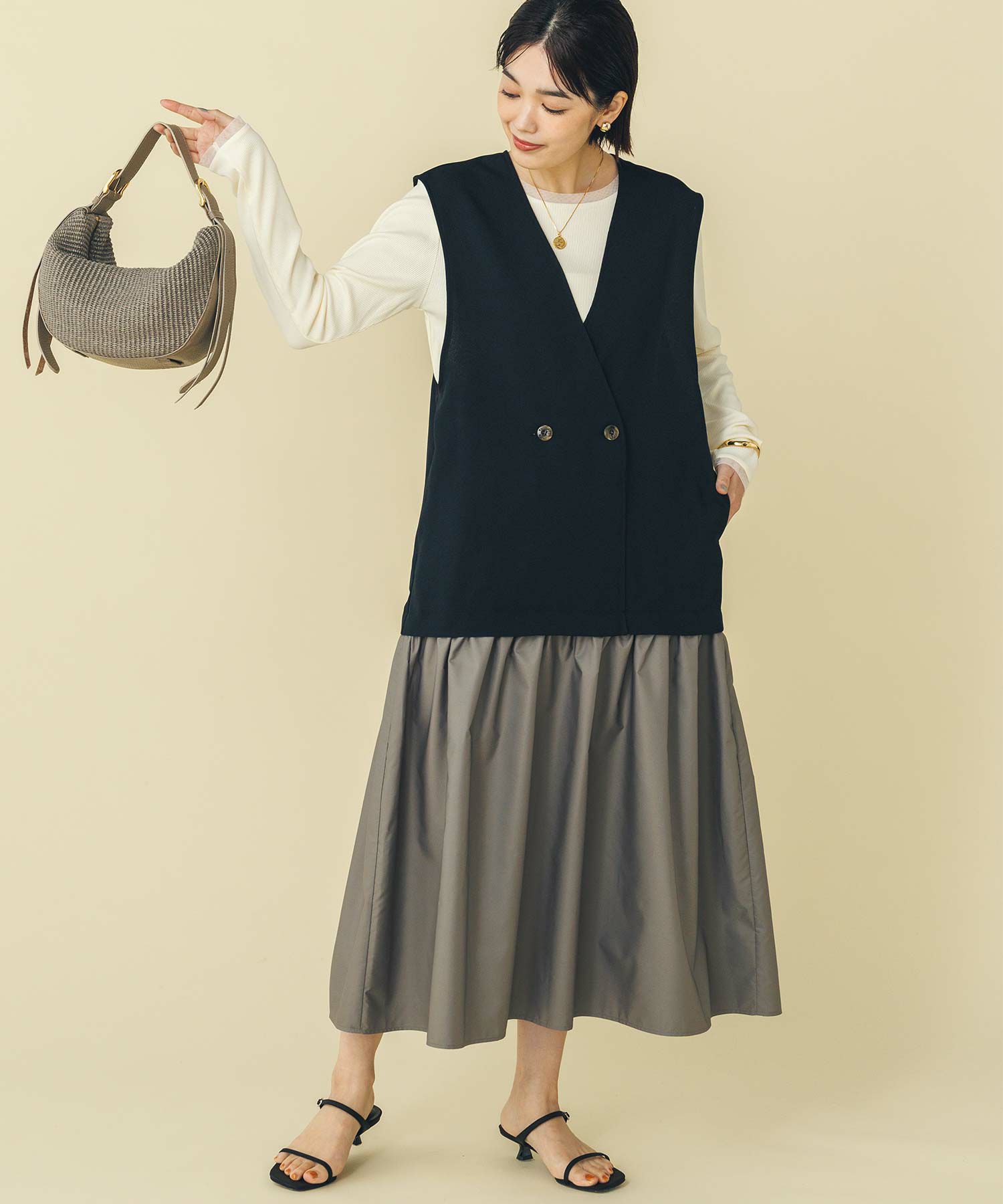 ブラックｘカーキ