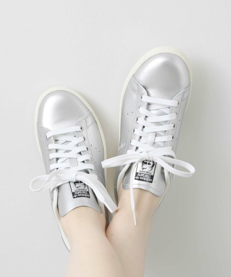アンティミテ ☆大人気☆adidas Originals Samba Silver Metallic/Core Black