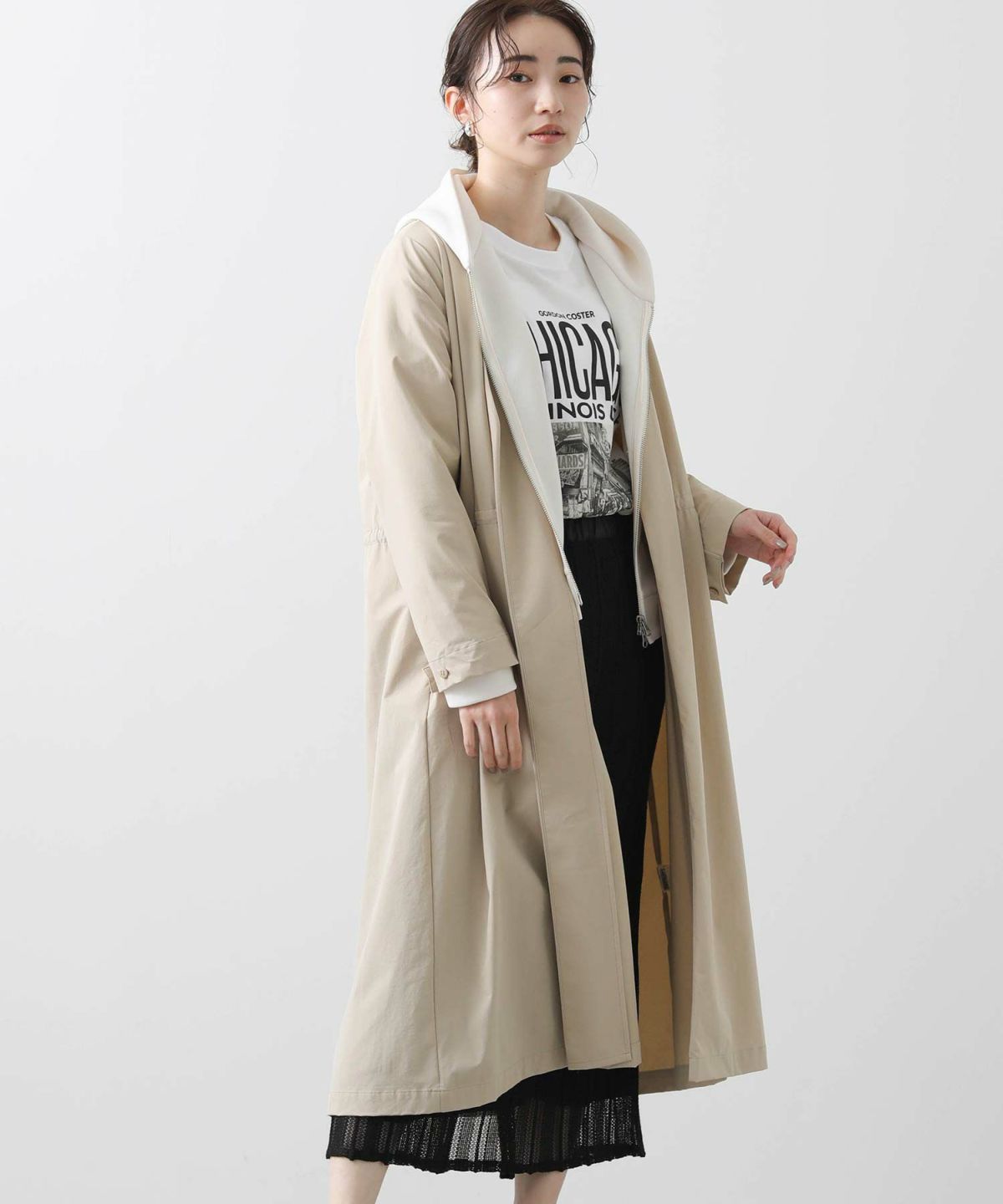 ライトベージュ