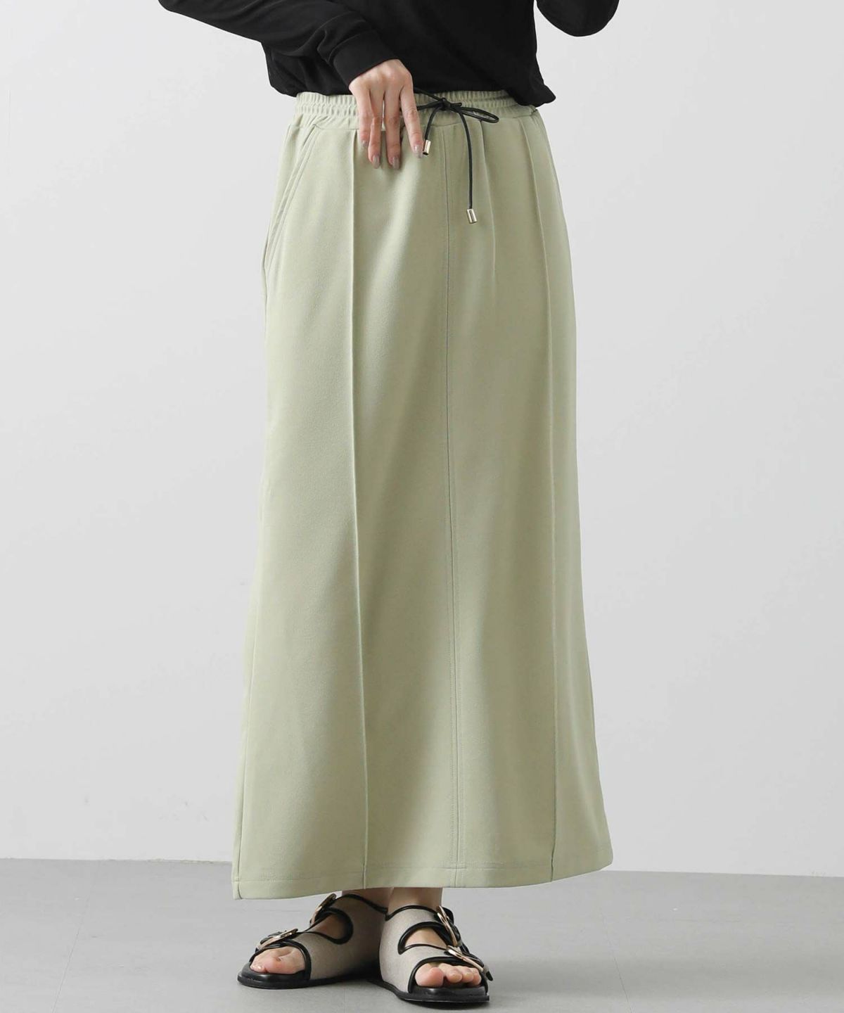 ライトグリーン