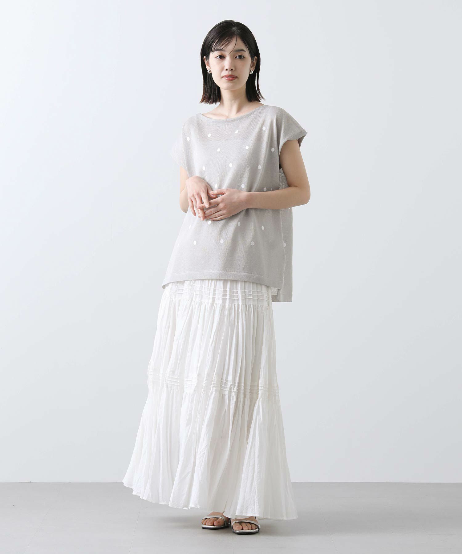 Gready Brilliantシアードット刺繍フレンチスリーブニット