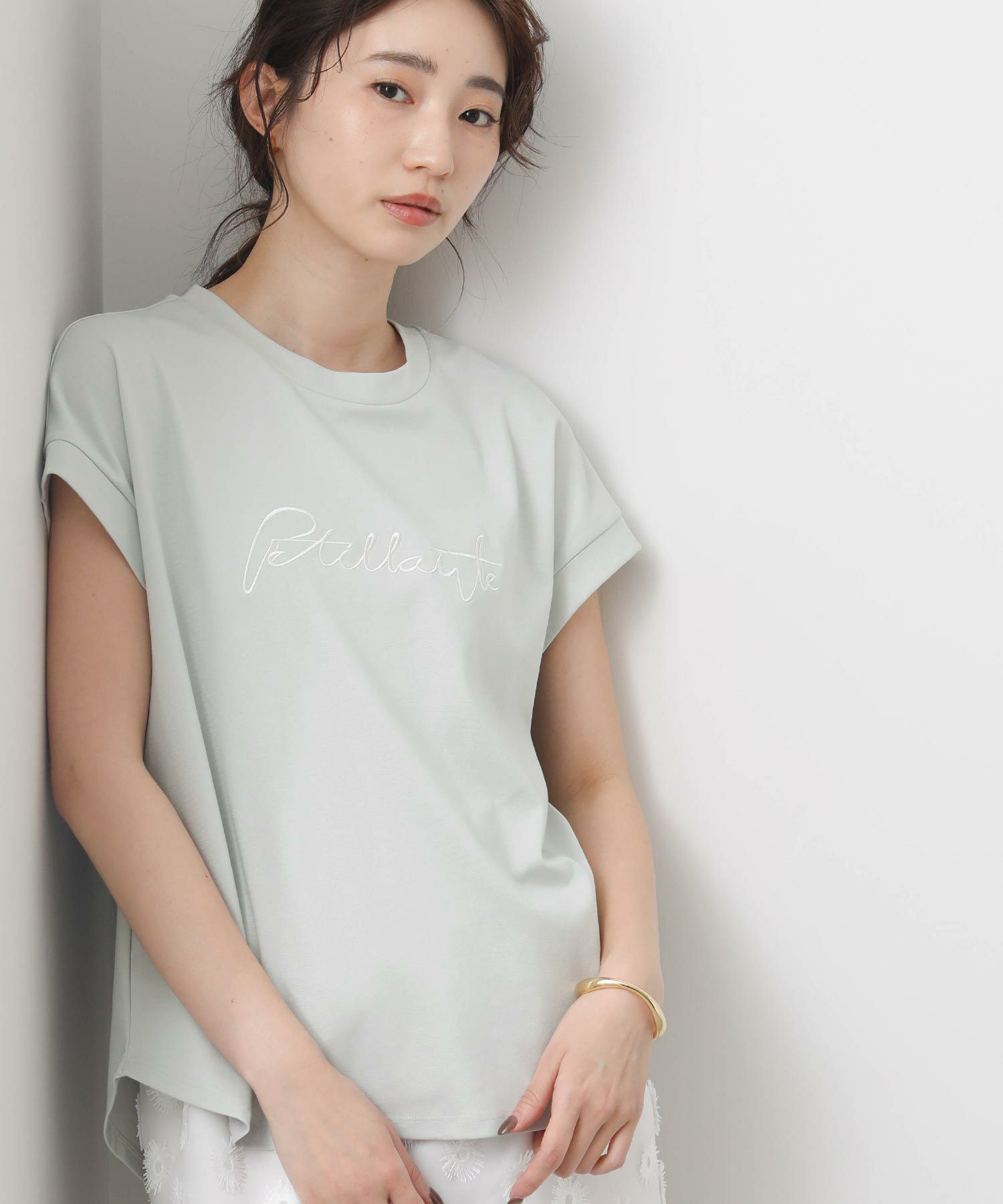 あなたにおすすめの商品 Gready BrilliantポンチPetiロゴフレンチスリーブカットソー トップス