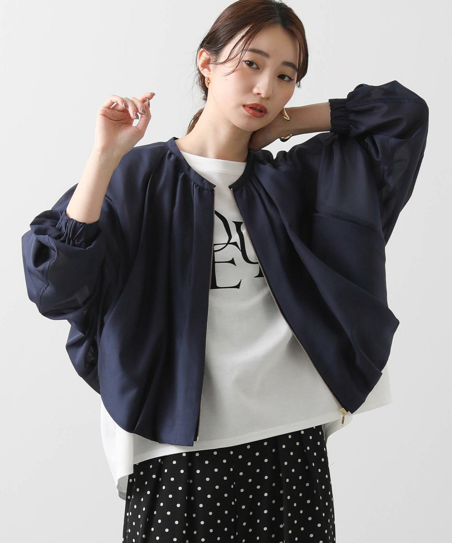 ダークネイビー