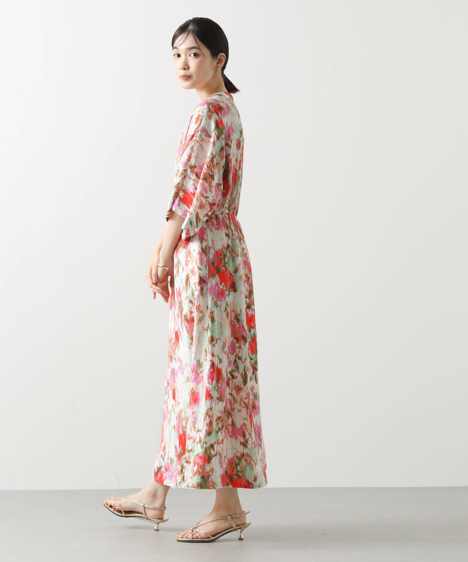 RED VALENTINO フラワープリント Vネックワンピース ピンク RED VALENTINO フラワープリント Vネックワンピース ピンク (RED
