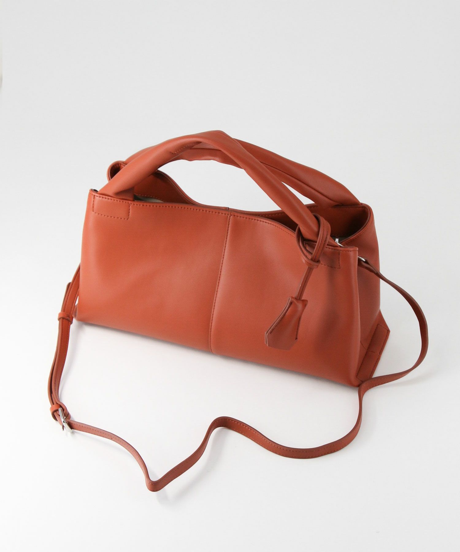 Gready BrilliantPUスクエアワンハンドルバッグ | SEKIMIKI Online