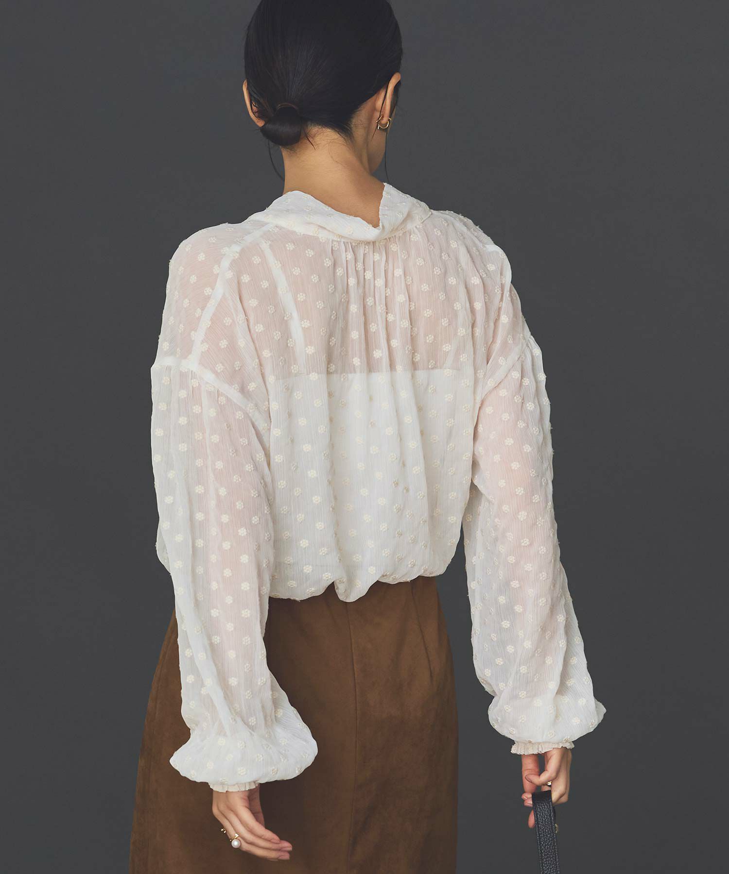 Gready BrilliantLU花刺繍ボウタイブラウス | SEKIMIKI Online