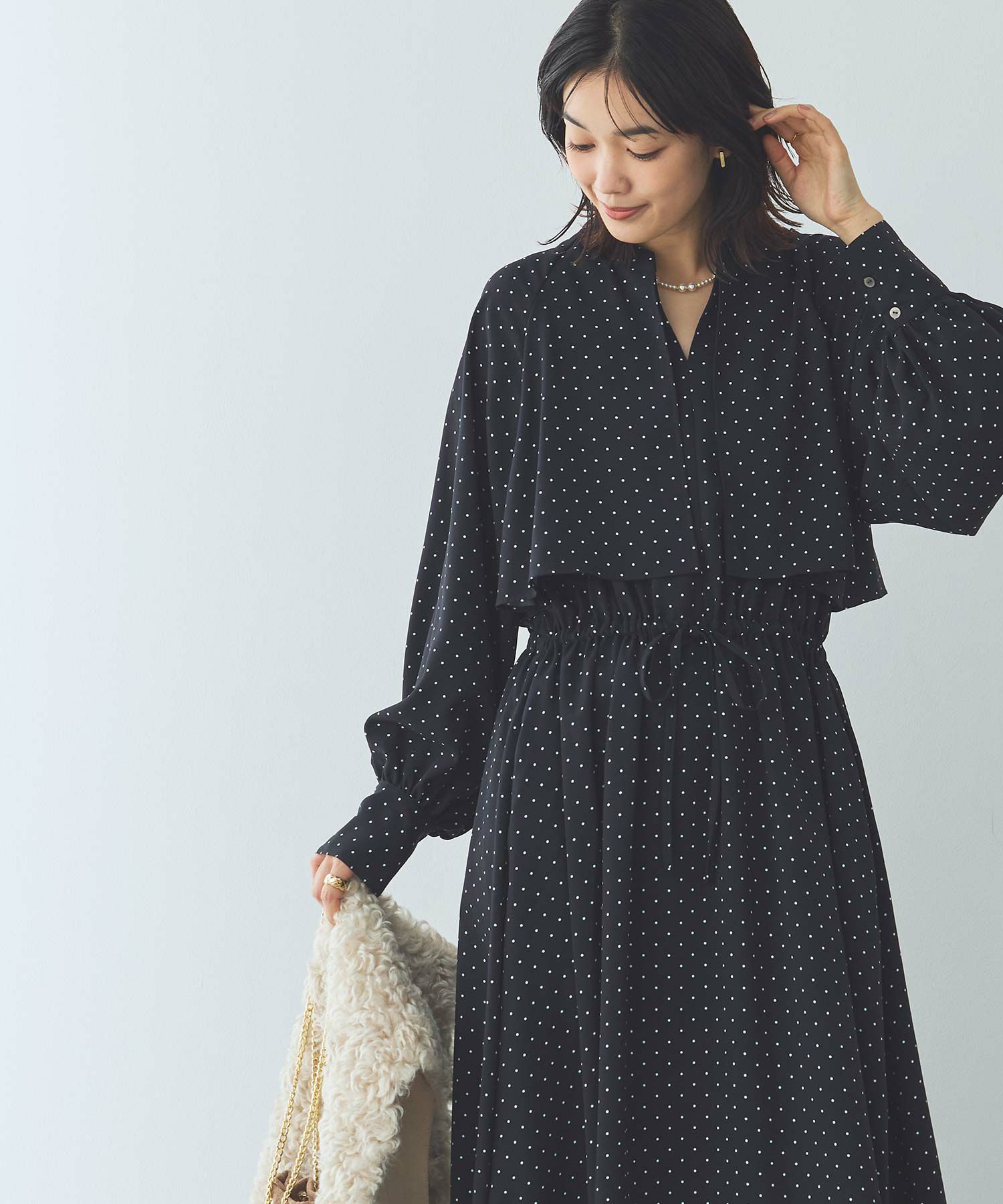 Gready Brilliants.LUドットケープワンピース | SEKIMIKI Online