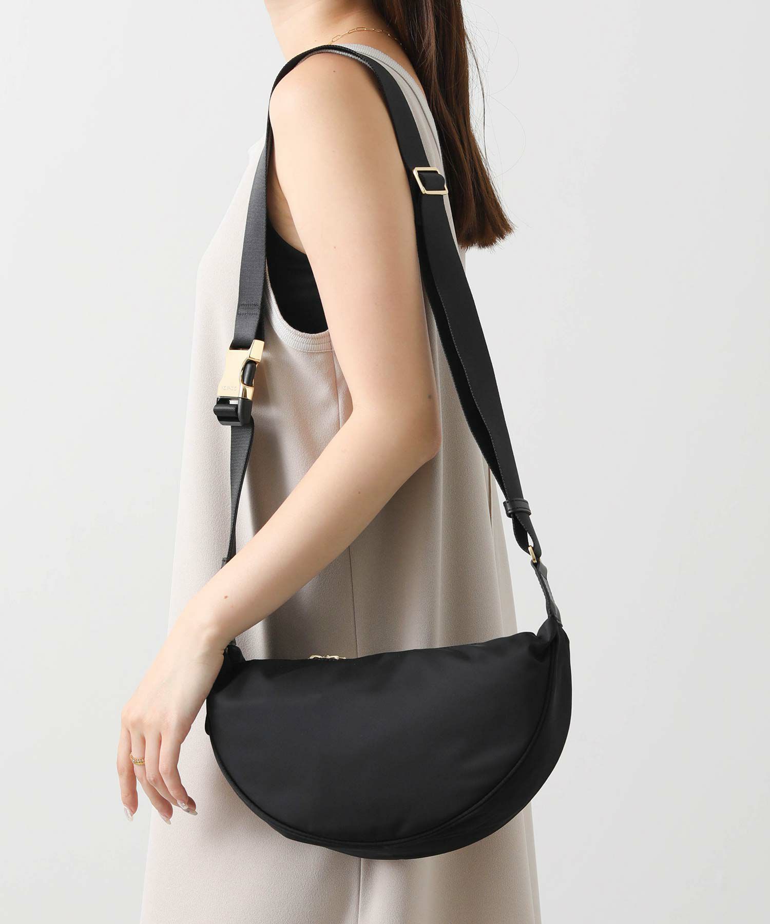 ボディーバッグ Gready BrilliantVナイロンボディバッグ | SEKIMIKI Online