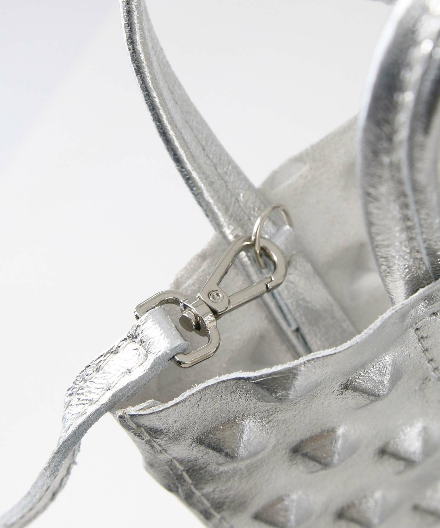 Gready Brilliantスタッズレザーメタリックバッグ | SEKIMIKI Online