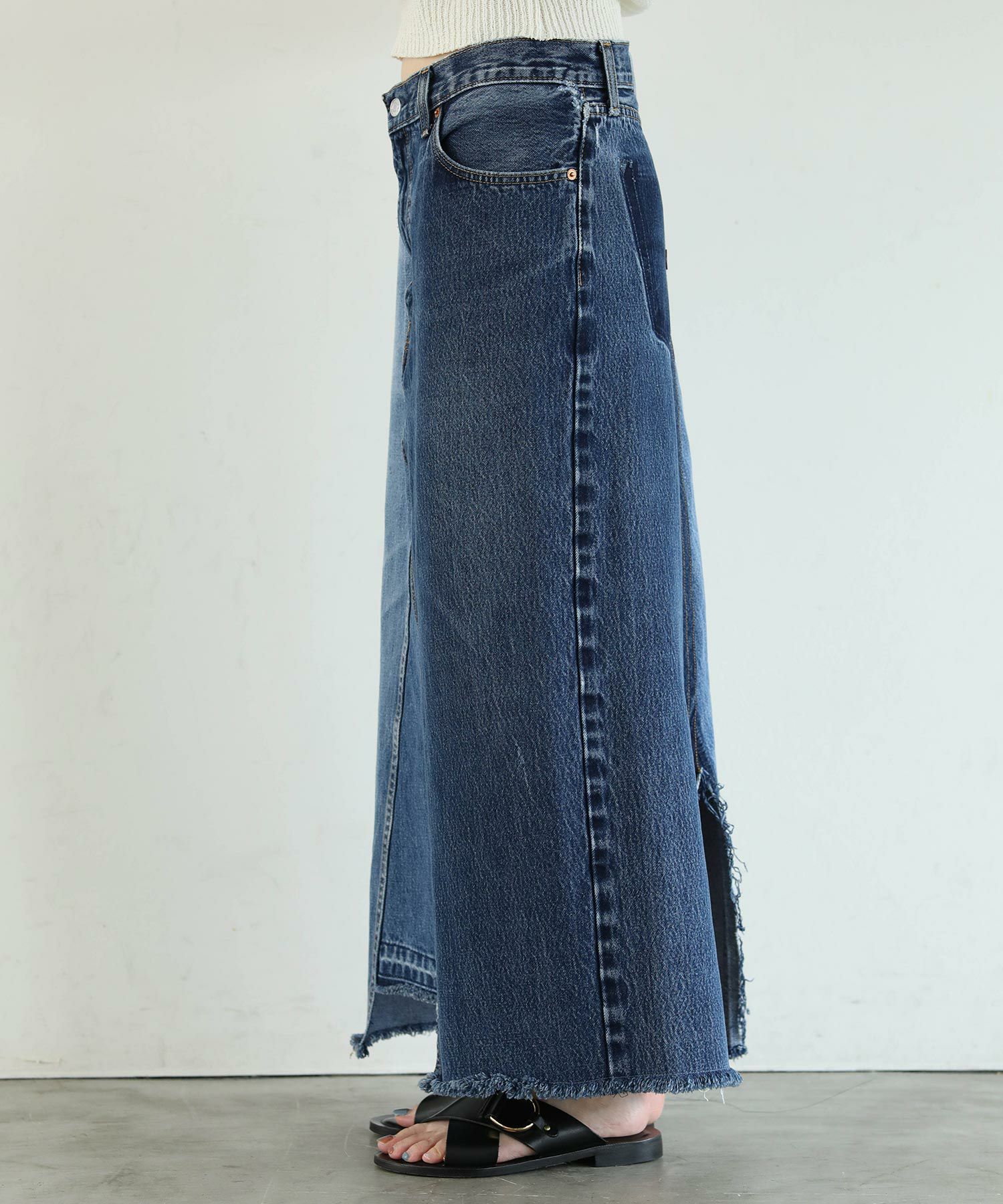 Levi's リメイクデニムスカート Re FiinaLEVI'S(R)リメイクデニムスカート | SEKIMIKI Online