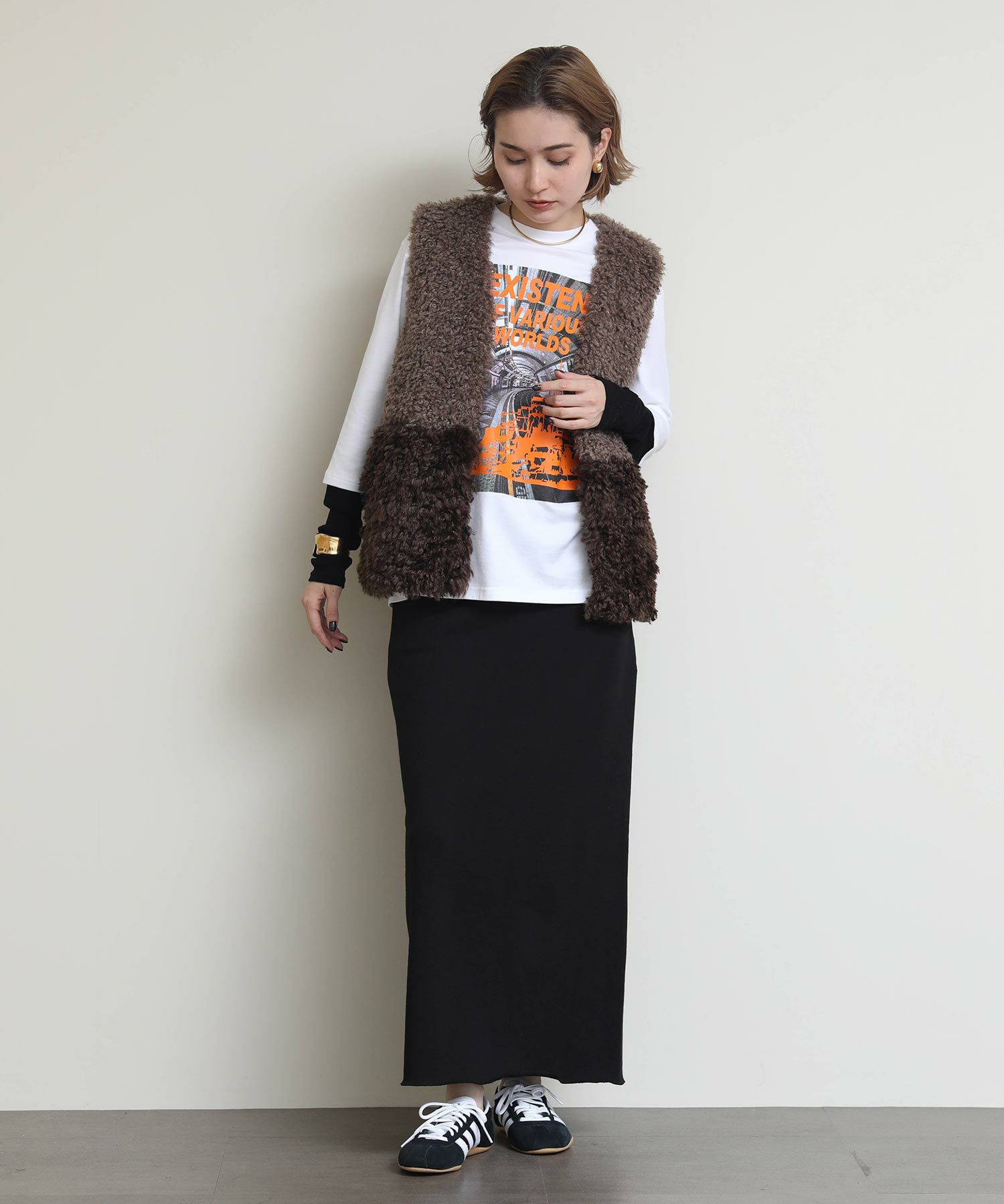 MODEL:164cm