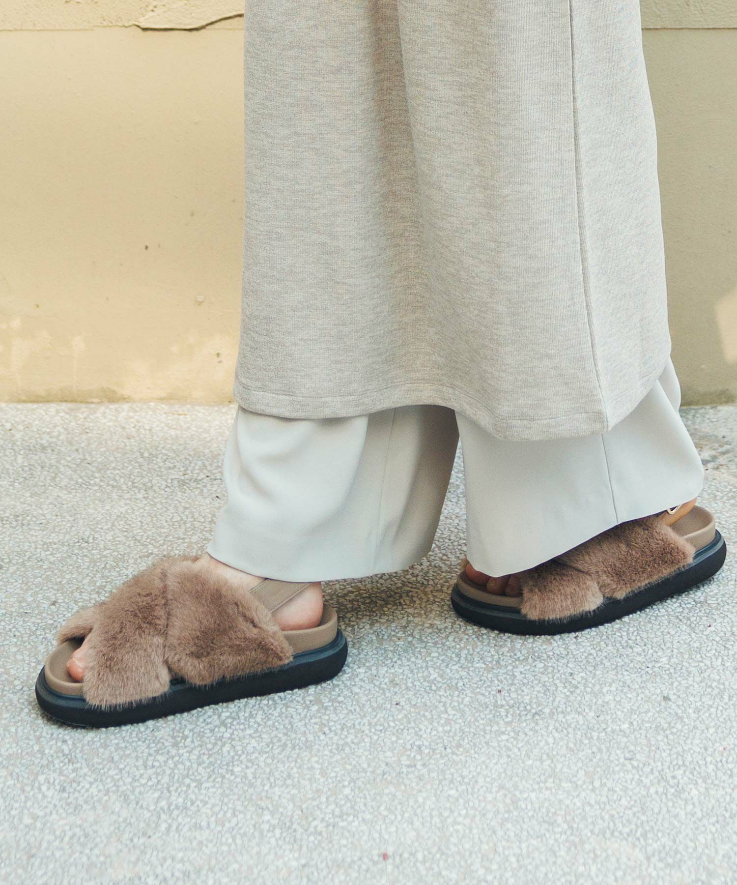 Gready Brilliantファーサンダル | SEKIMIKI Online