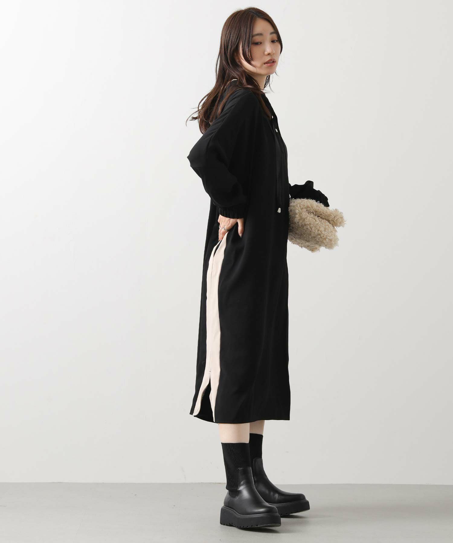 Gready Brilliant【WEB限定アイテム】s.フード付き配色ワンピース