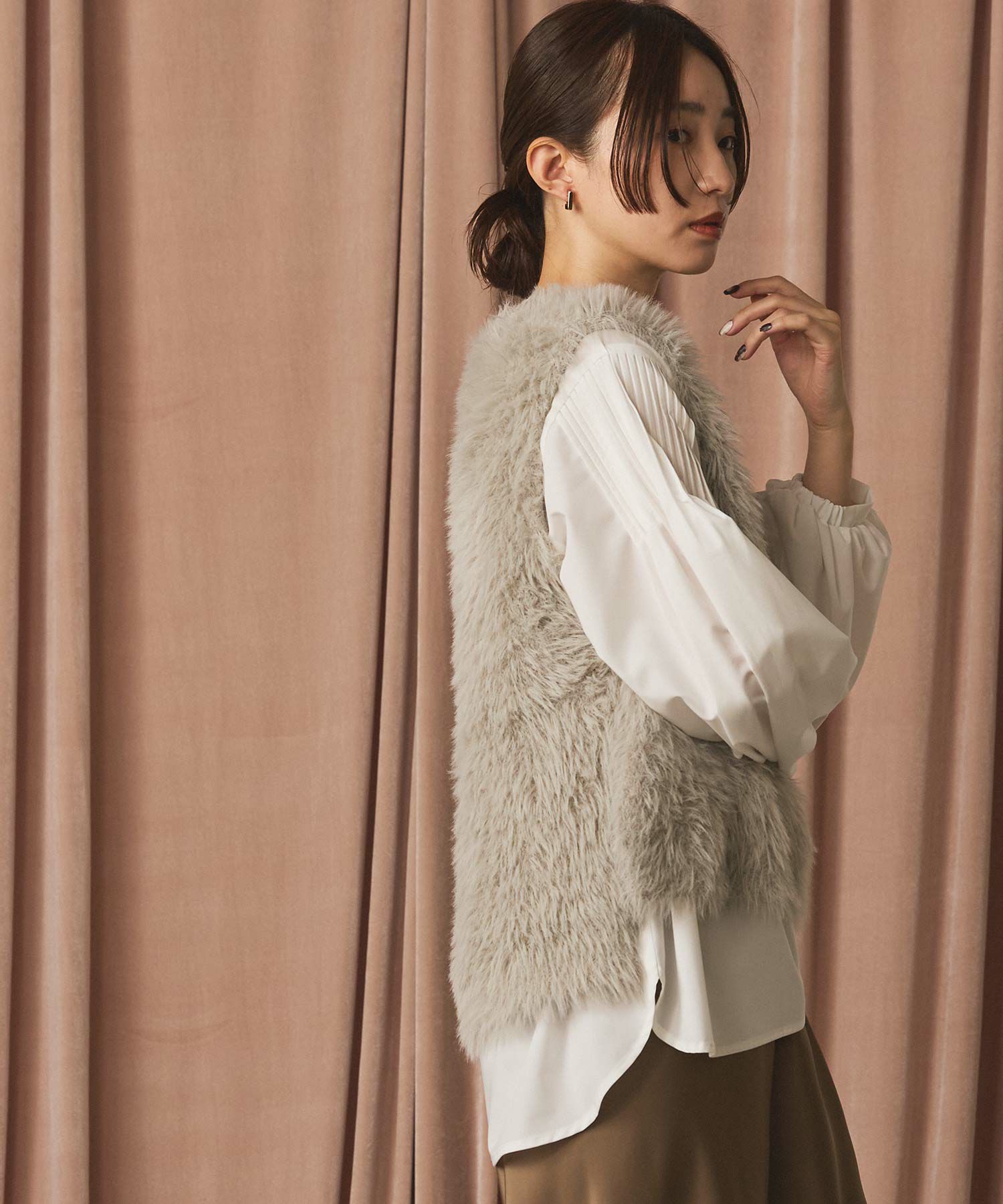 Gready BrilliantVネックシャギーベストSETトップス | SEKIMIKI Online