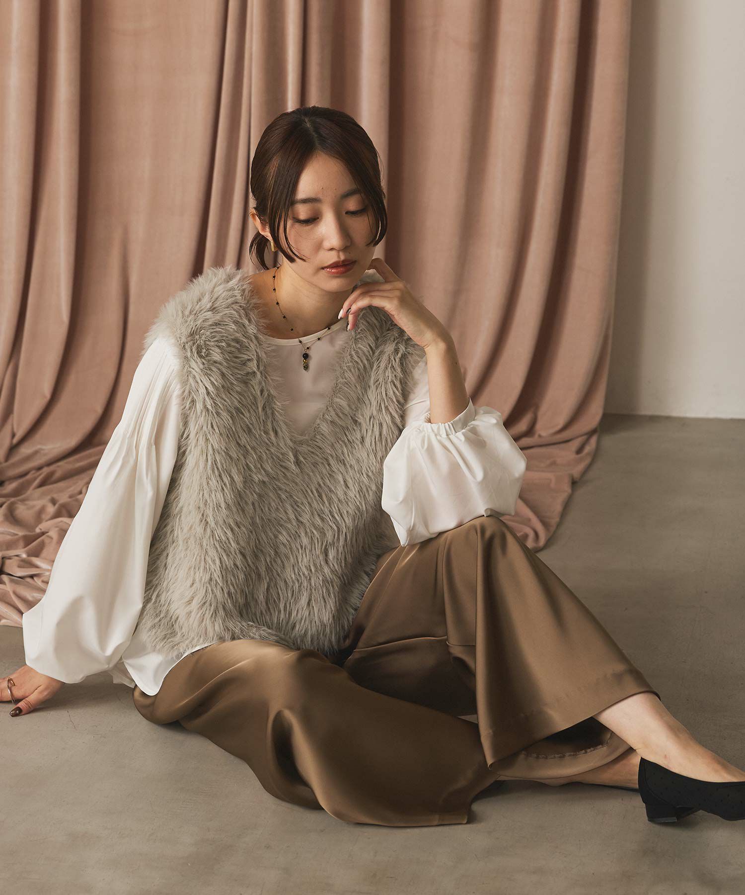 Gready BrilliantVネックシャギーベストSETトップス | SEKIMIKI Online