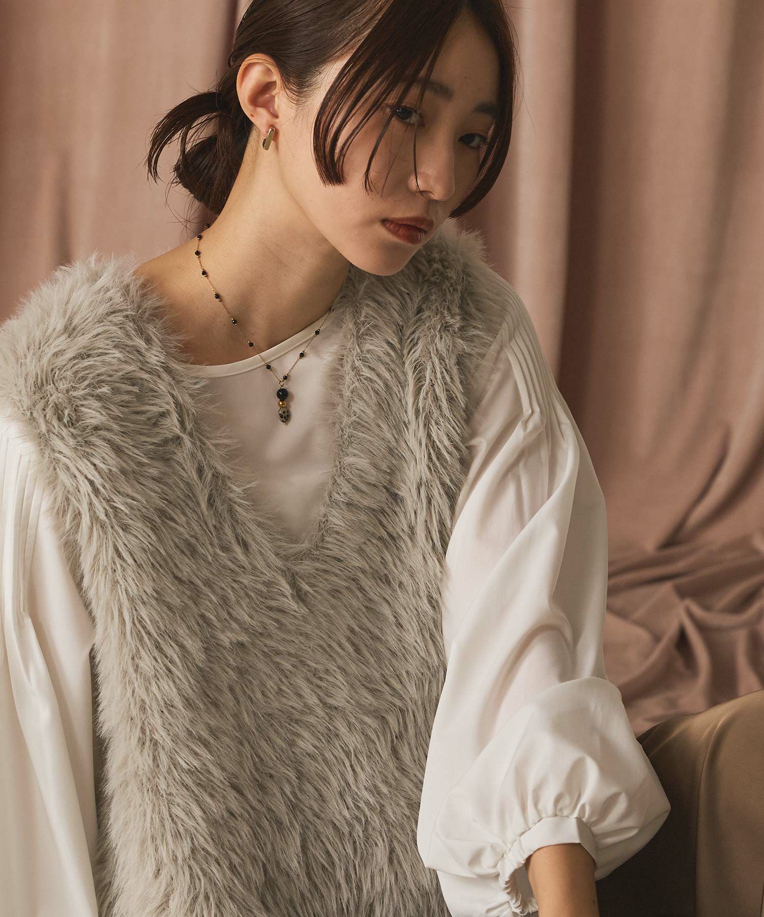 Gready BrilliantVネックシャギーベストSETトップス | SEKIMIKI Online