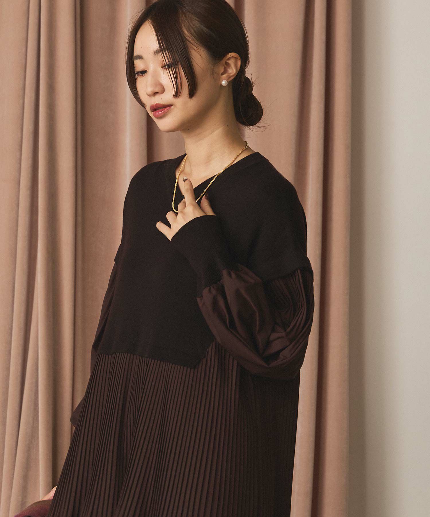 ましゅこ Gready Brilliant ワンピース Gready BrilliantVネックニット×プリーツワンピースSET | SEKIMIKI Online