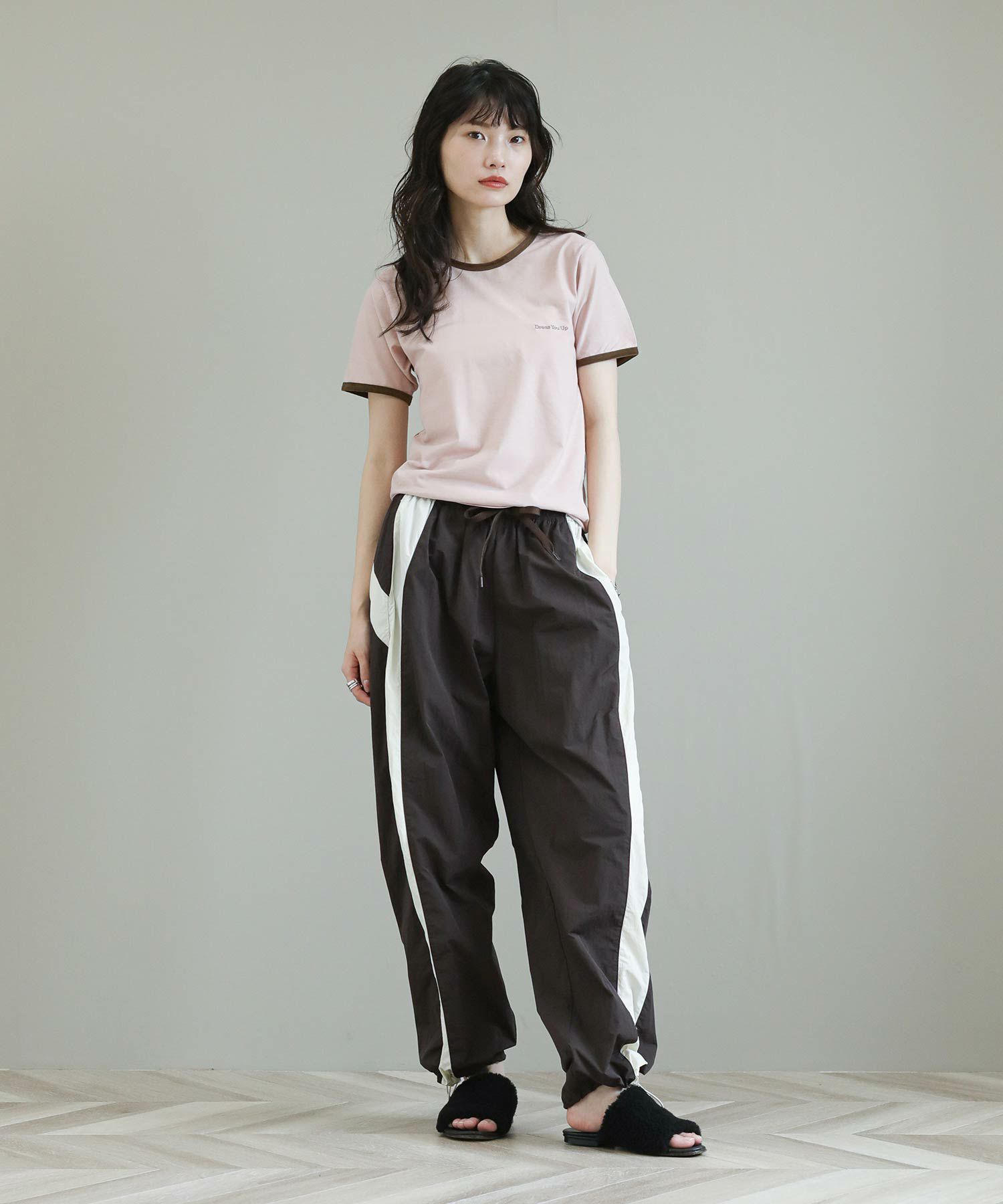 The rejoices.カーブラインナイロンパンツ | SEKIMIKI Online