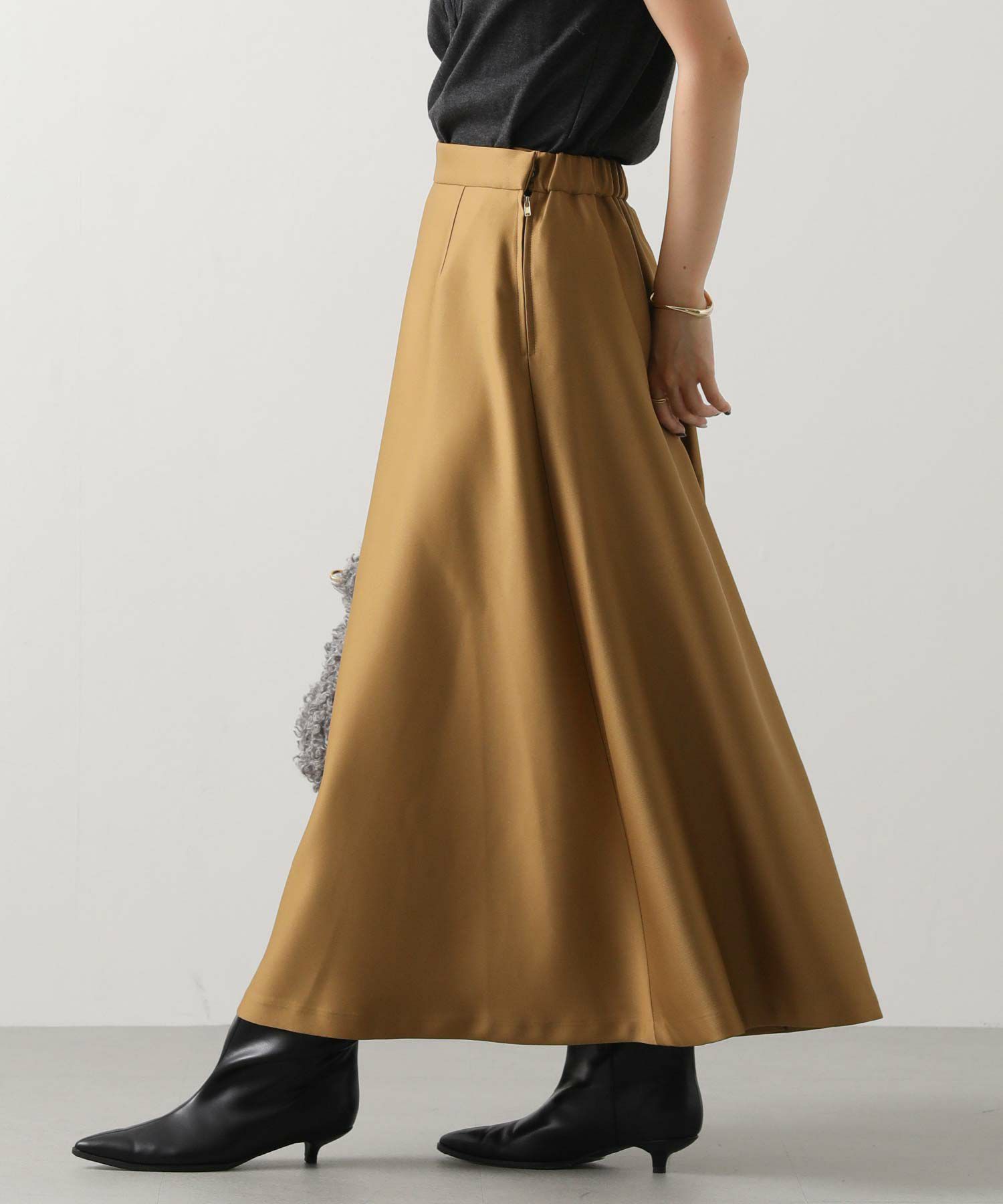 Gready Brilliants.LUサテンフレアスカート | SEKIMIKI Online