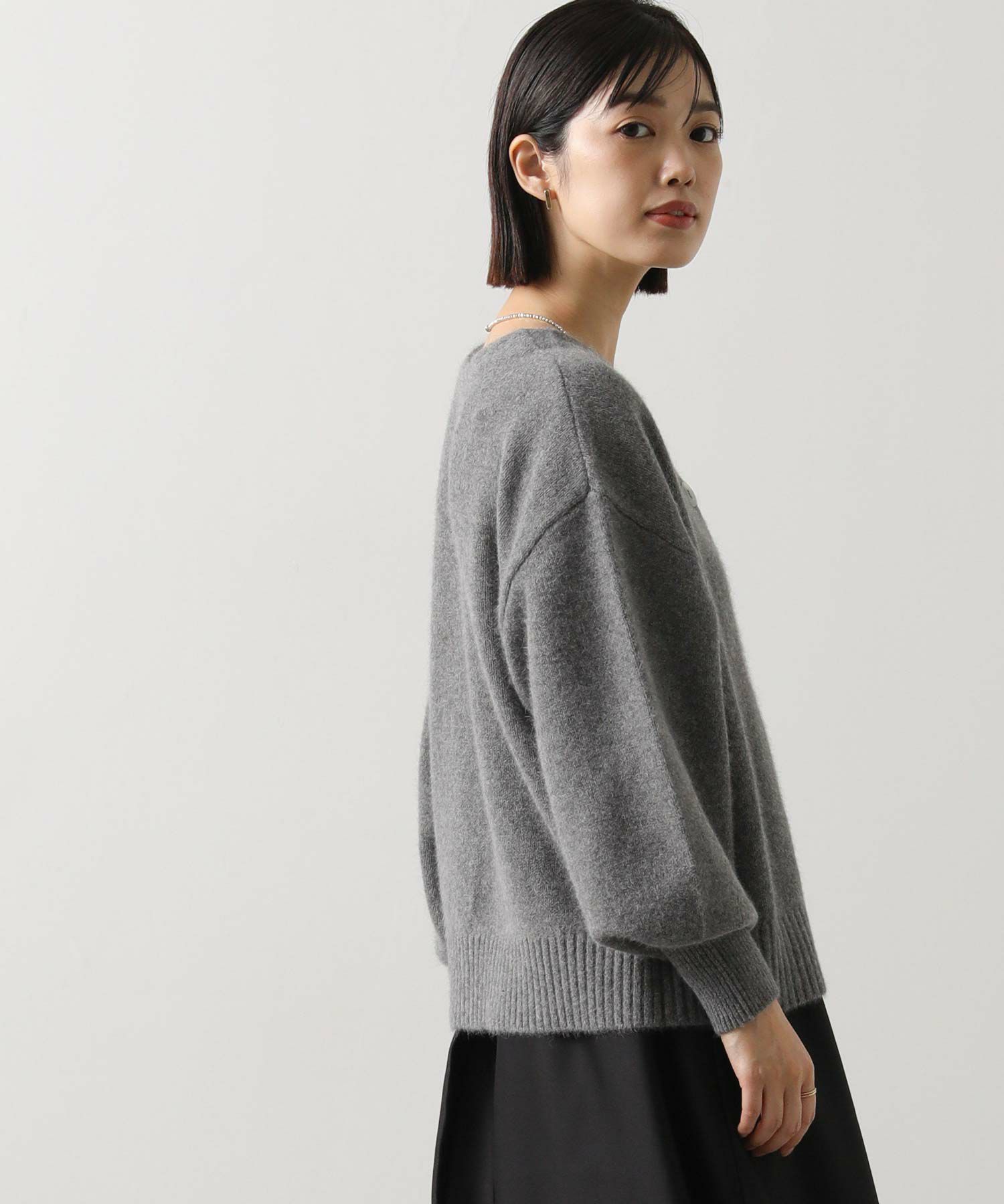 Gready Brilliant【竹下 玲奈select item】LUFOXVネック