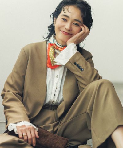 美品 ヨリ バックフリル サファリロングジャケット シャツワンピース カーキ 美品 ヨリ バックフリル サファリロングジャケット シャツ