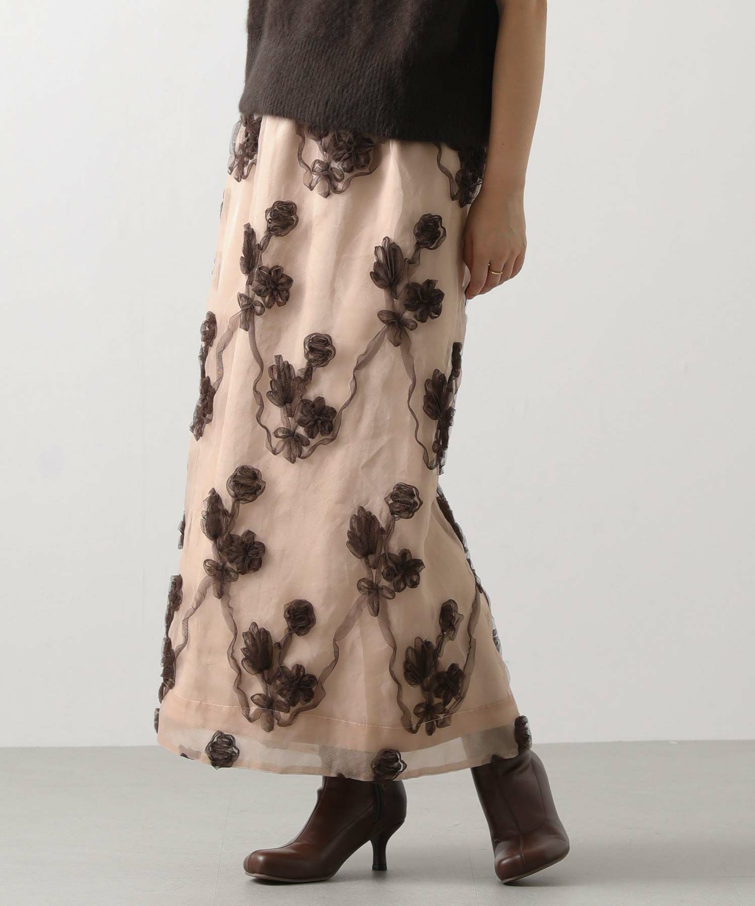 ブラウン