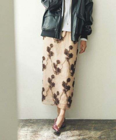 Gready Brilliant<br>【竹下 玲奈select item】<br>ＬＵブーケ刺繍タイトスカート