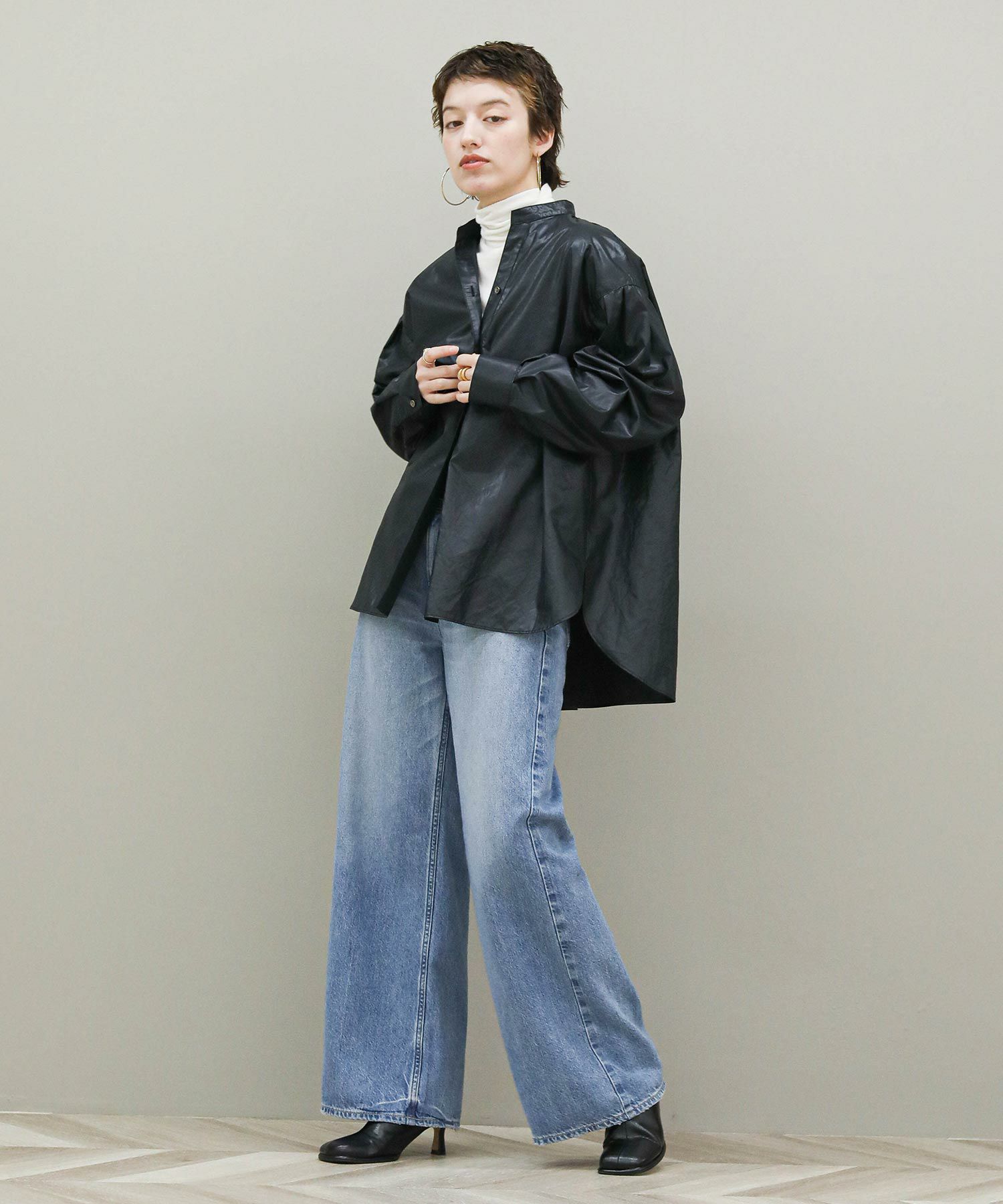 The rejoices.レザーライクスキッパーシャツ | SEKIMIKI Online