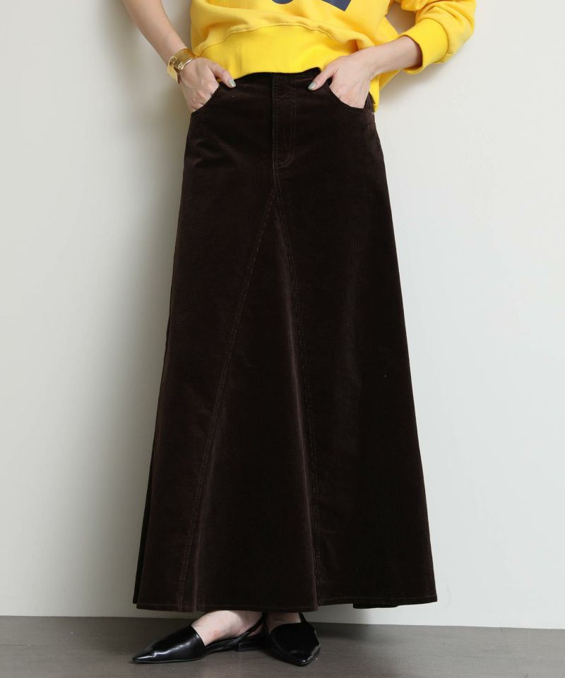 ダークブラウン