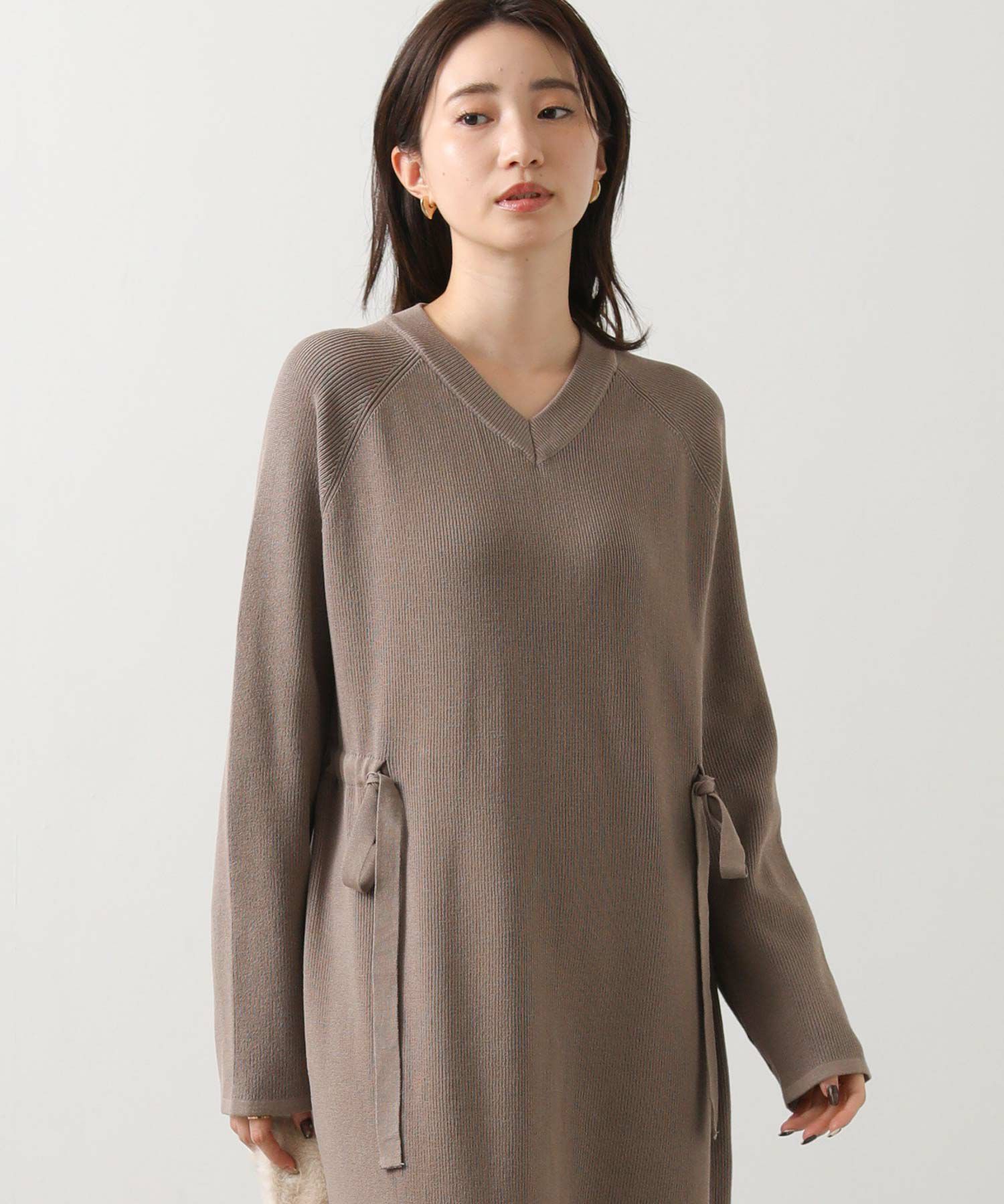 Gready BrilliantVネックリブニットワンピース | SEKIMIKI Online