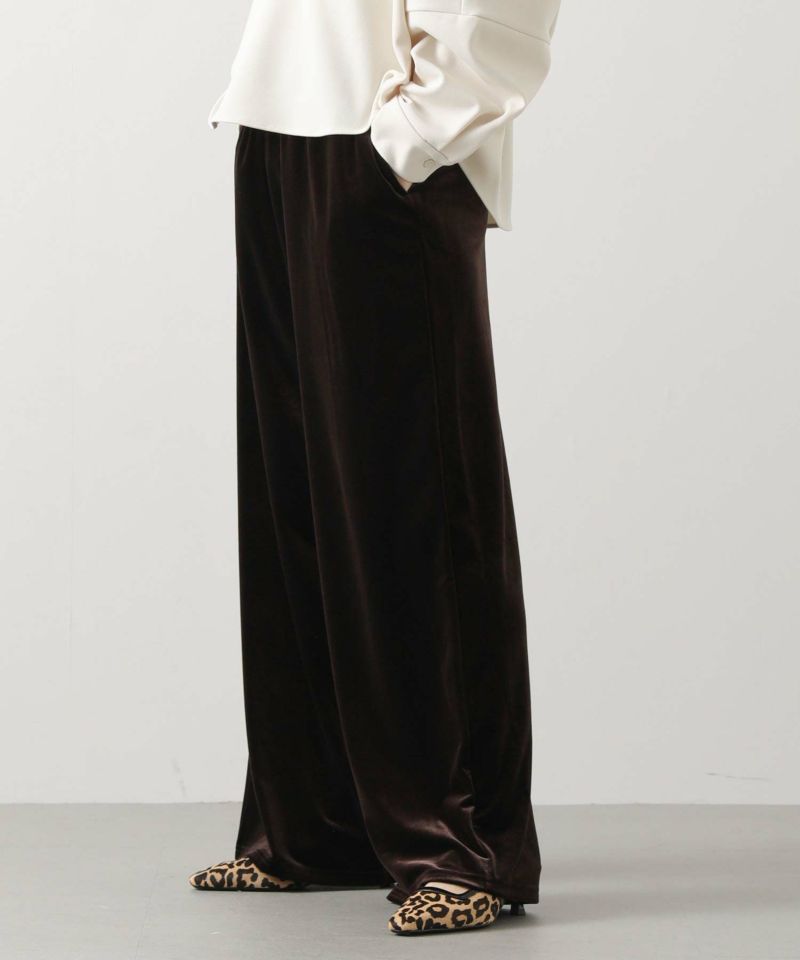 ダークブラウン