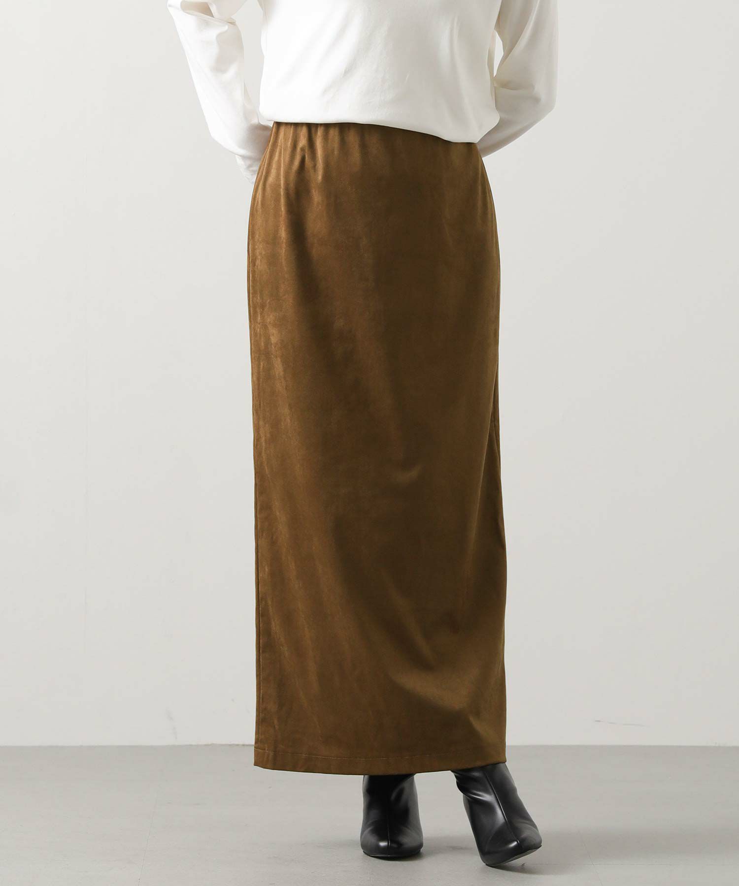 Gready Brilliantスエードライクタイトスカート | SEKIMIKI Online