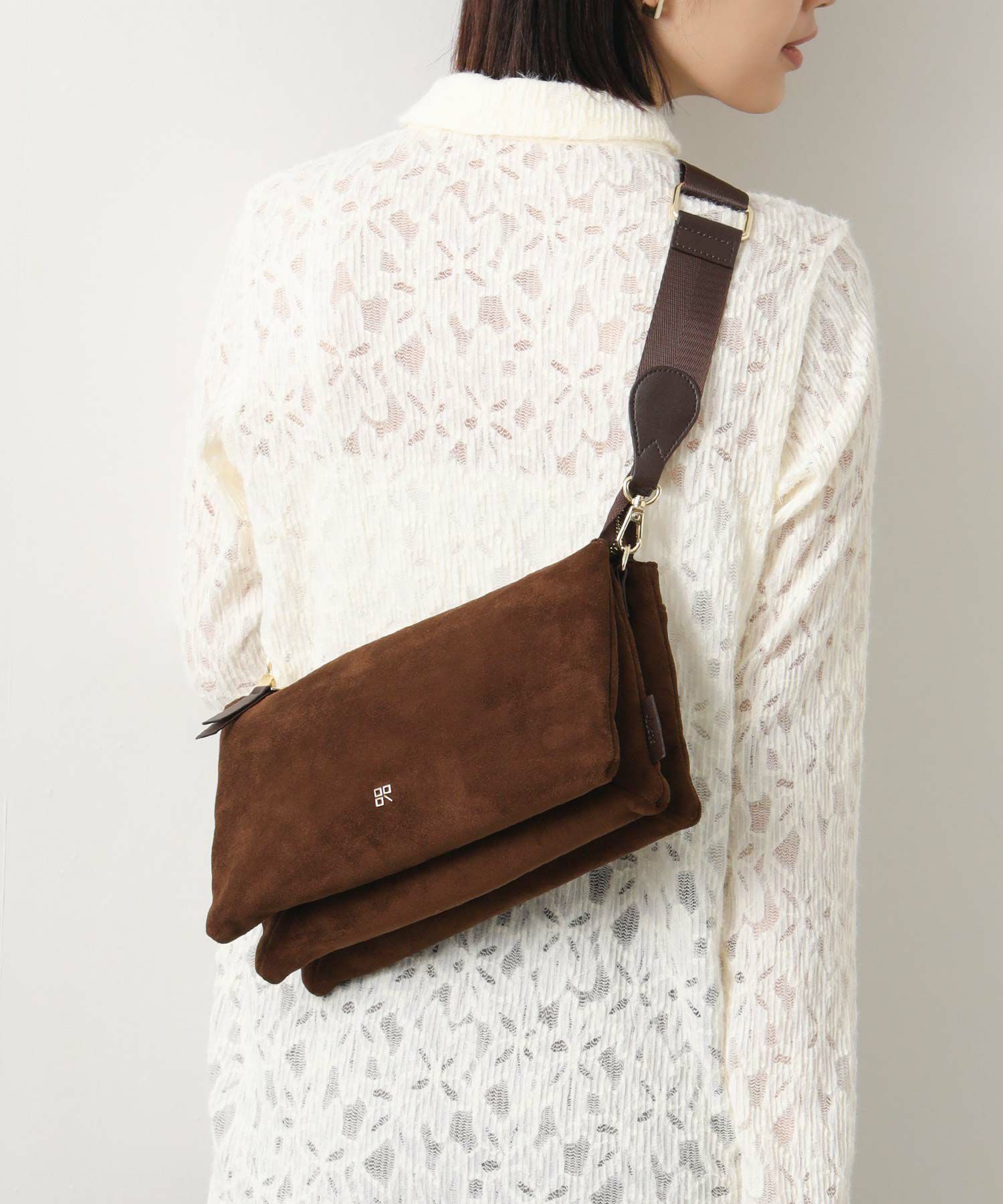 Gready Brilliant スエードクロスボディバッグ Gready BrilliantSスエードクロスボディバッグ | SEKIMIKI Online