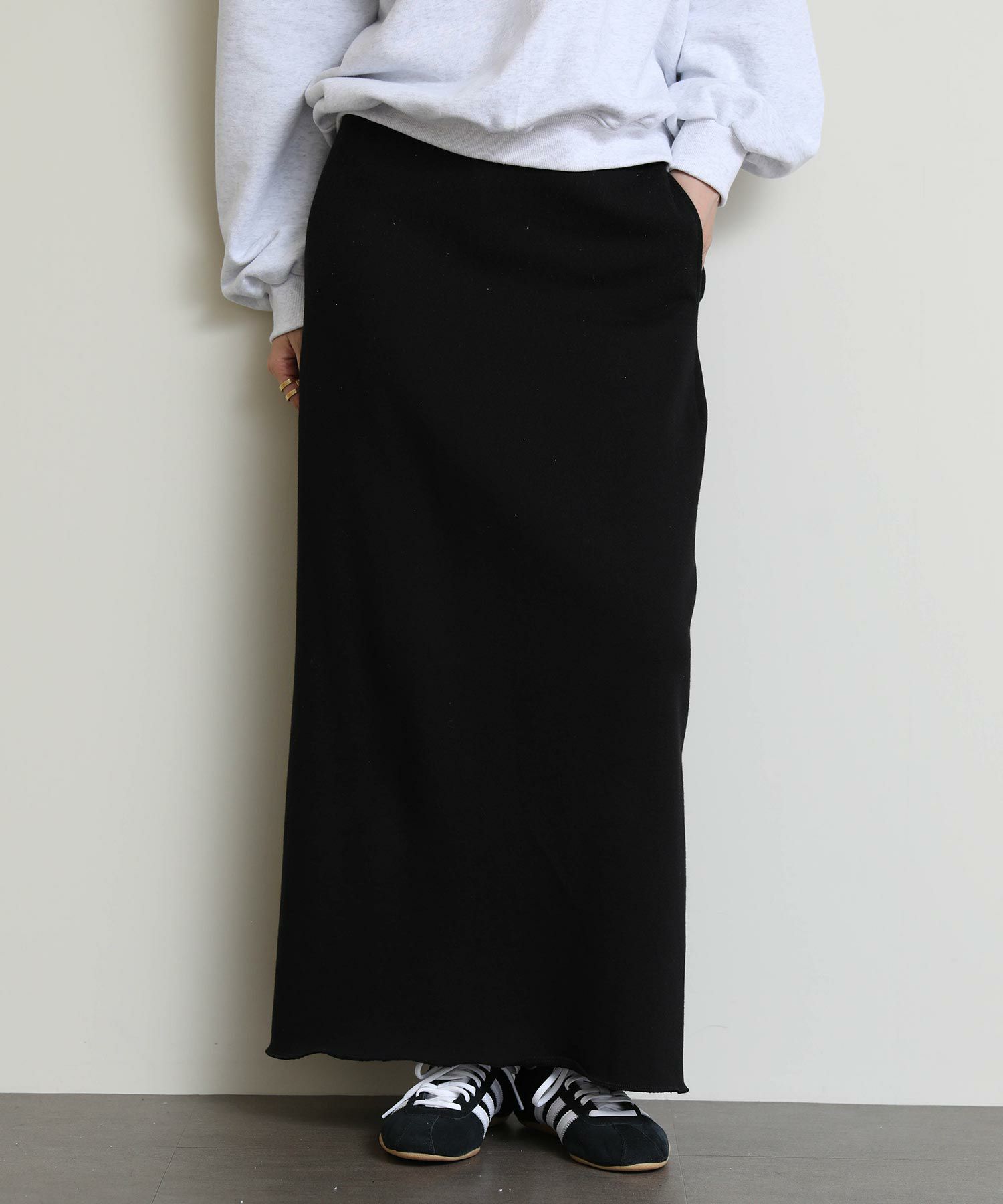ブラック