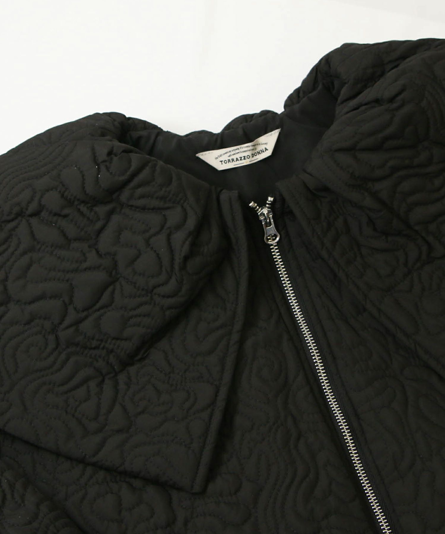 Gready Brilliantケープカラー刺繍中綿ジャケット | SEKIMIKI Online