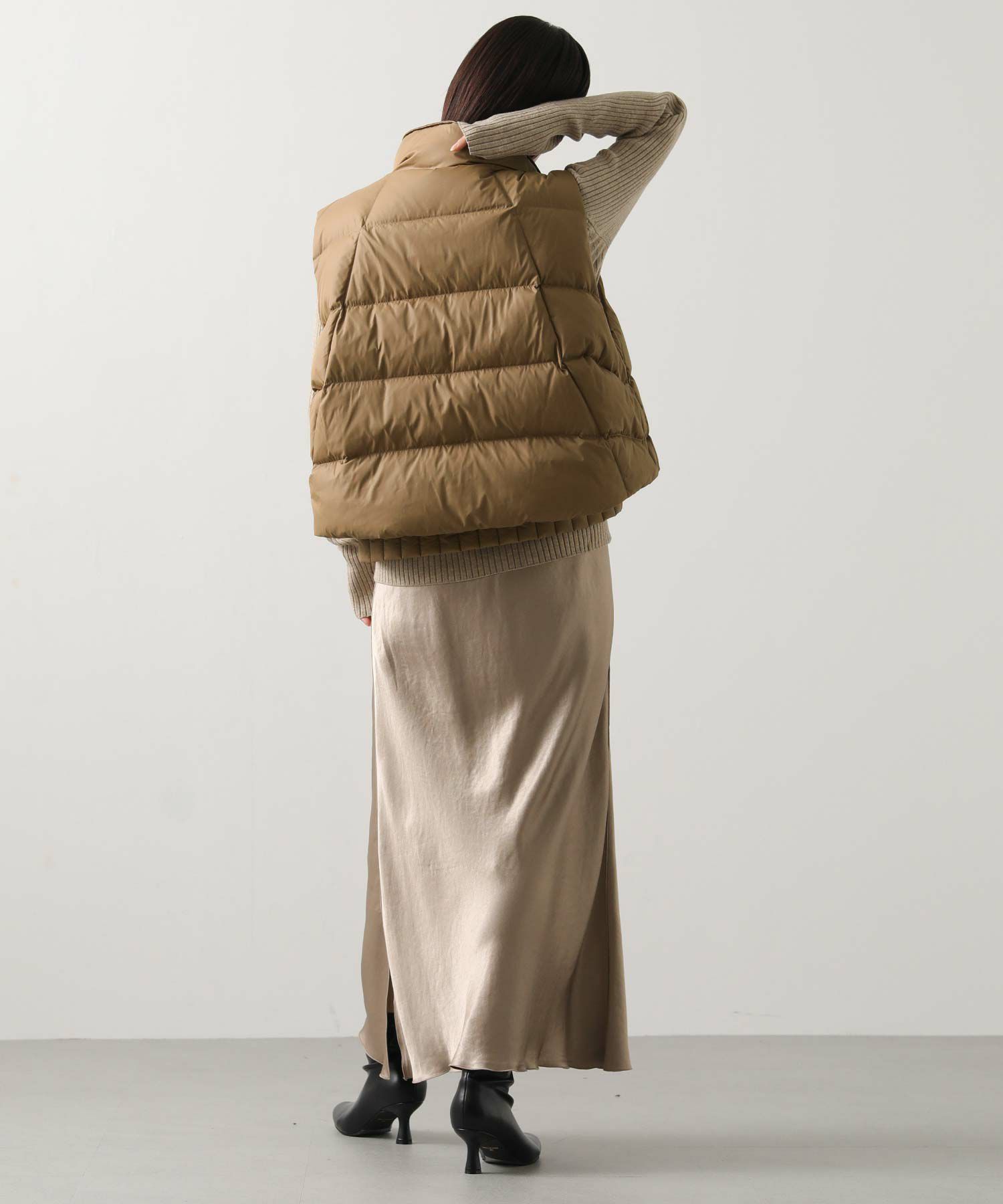 【依頼あり】Gready Brilliant スタンドダウンベスト　キャメル Gready Brilliantスタンドダウンベスト | SEKIMIKI Online