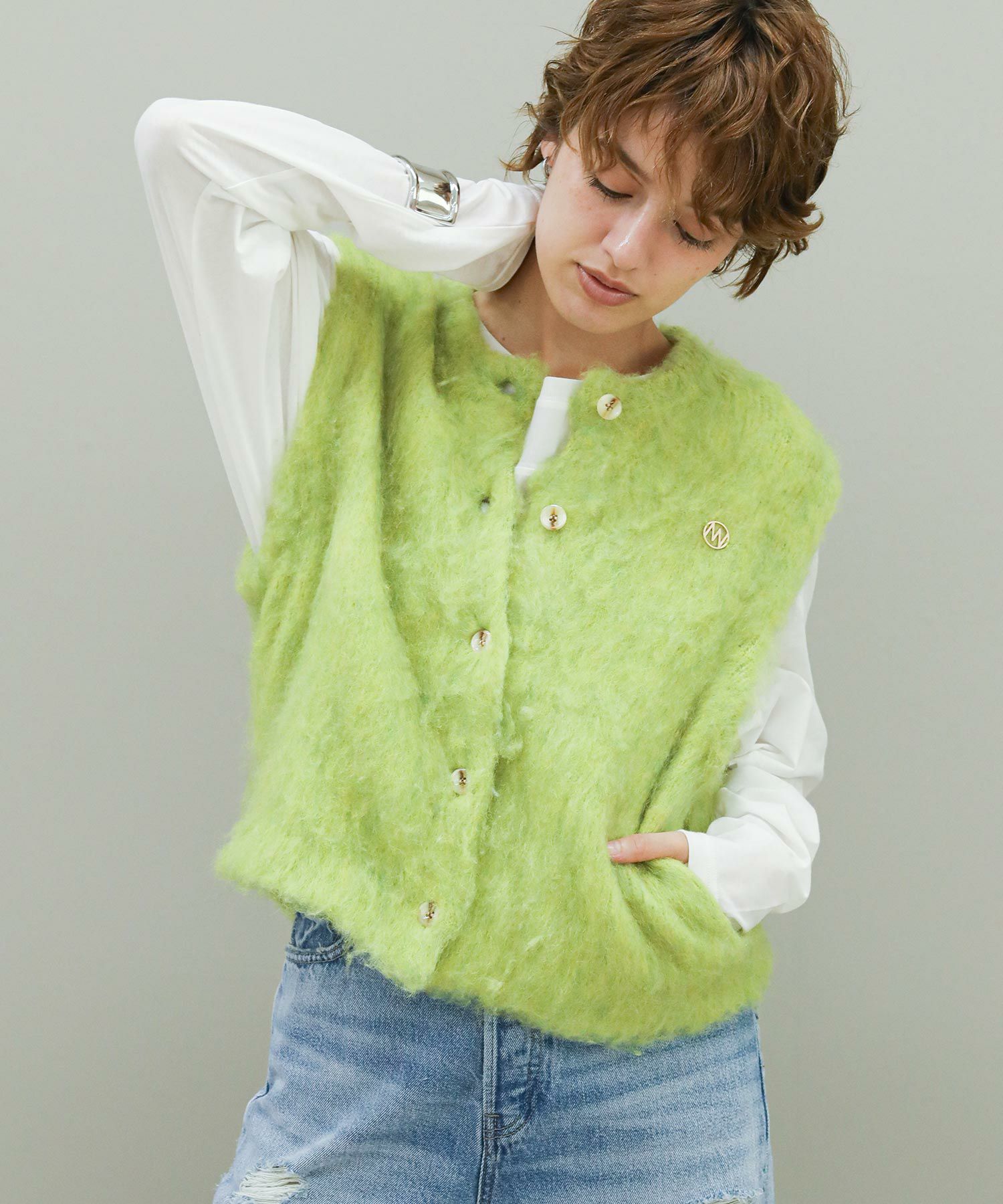 ライトグリーン