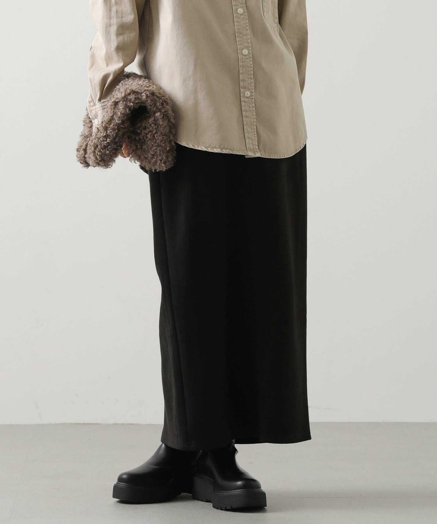 Gready Brilliantスエードダンボールタイトスカート | SEKIMIKI Online