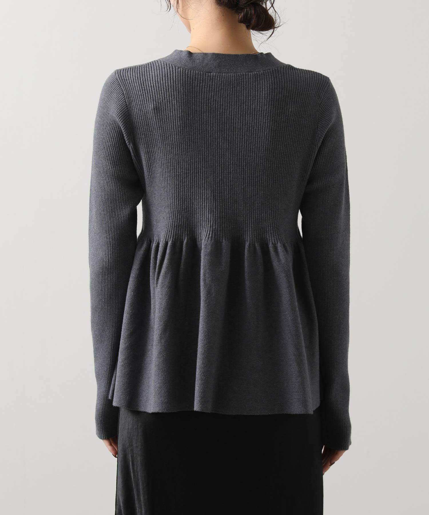 Gready BrilliantリブペプラムフレアVネックカーディガン | SEKIMIKI