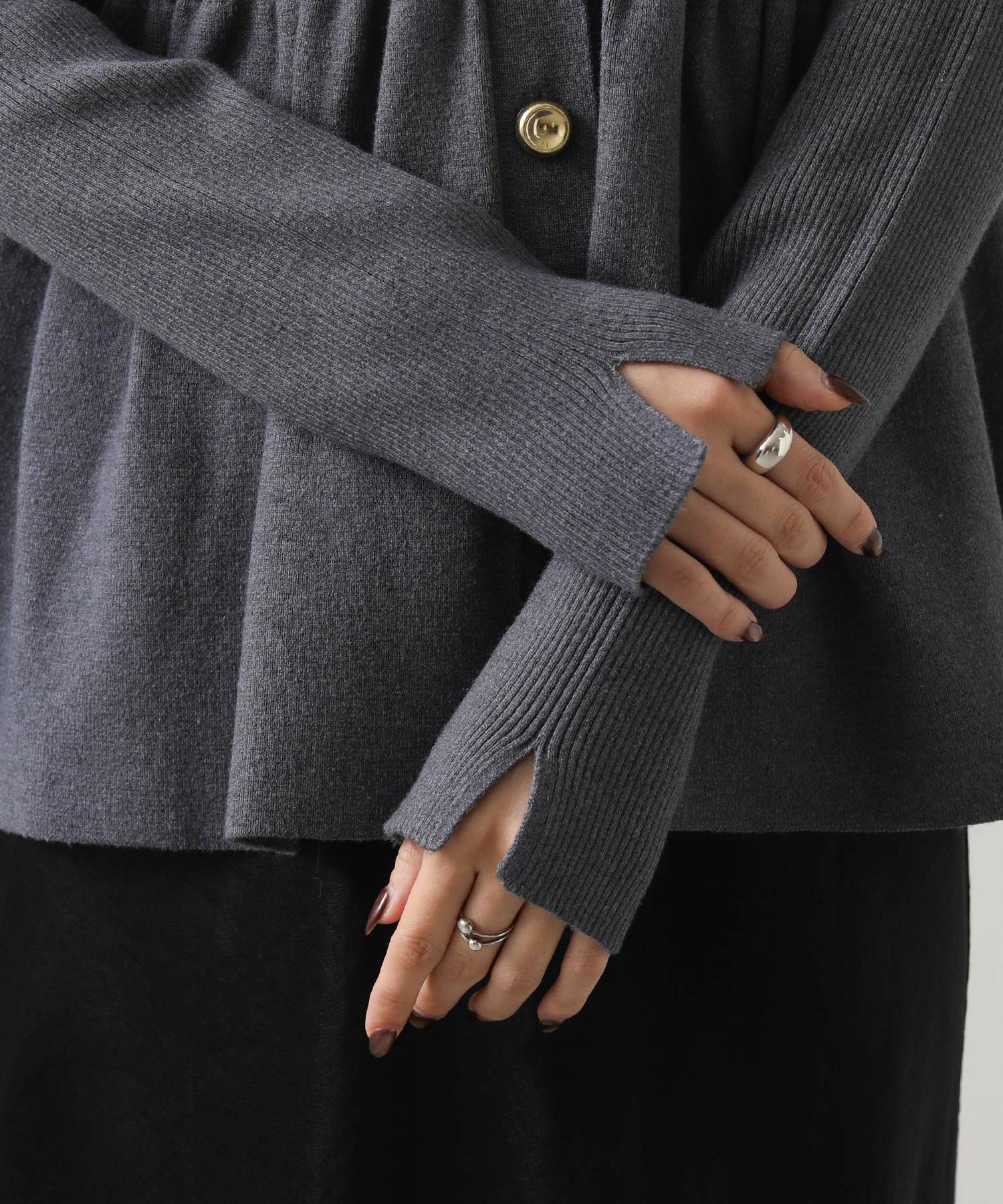 リブペプラムフレアVネックカーディガン Gready BrilliantリブペプラムフレアVネックカーディガン | SEKIMIKI