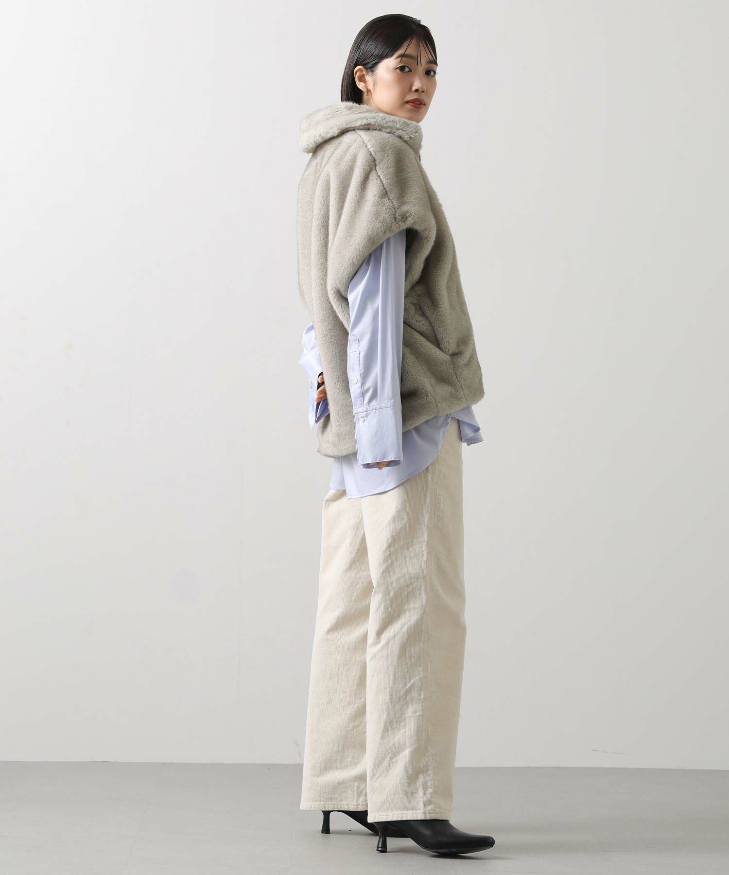 Gready Brilliantエコファー襟付きベスト | SEKIMIKI Online