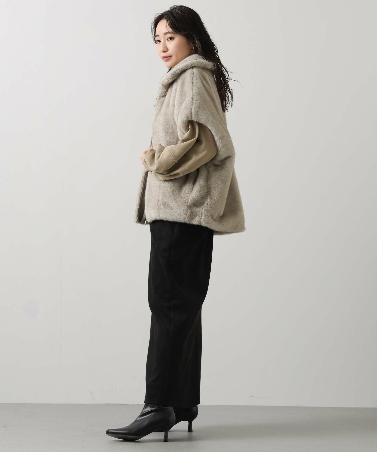 Gready Brilliantエコファー襟付きベスト | SEKIMIKI Online