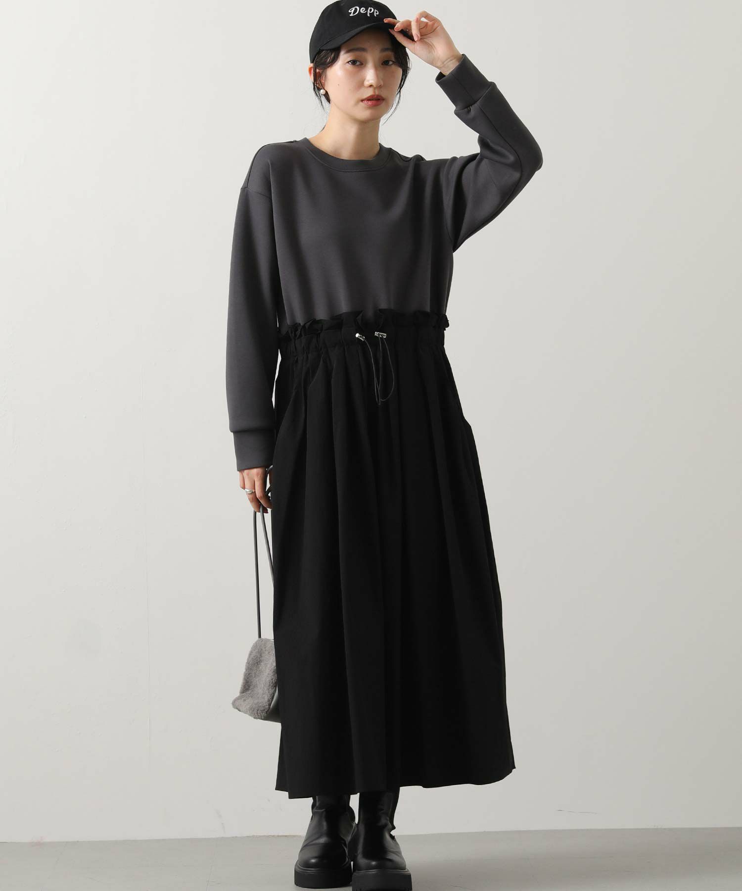 グレー×ブラック