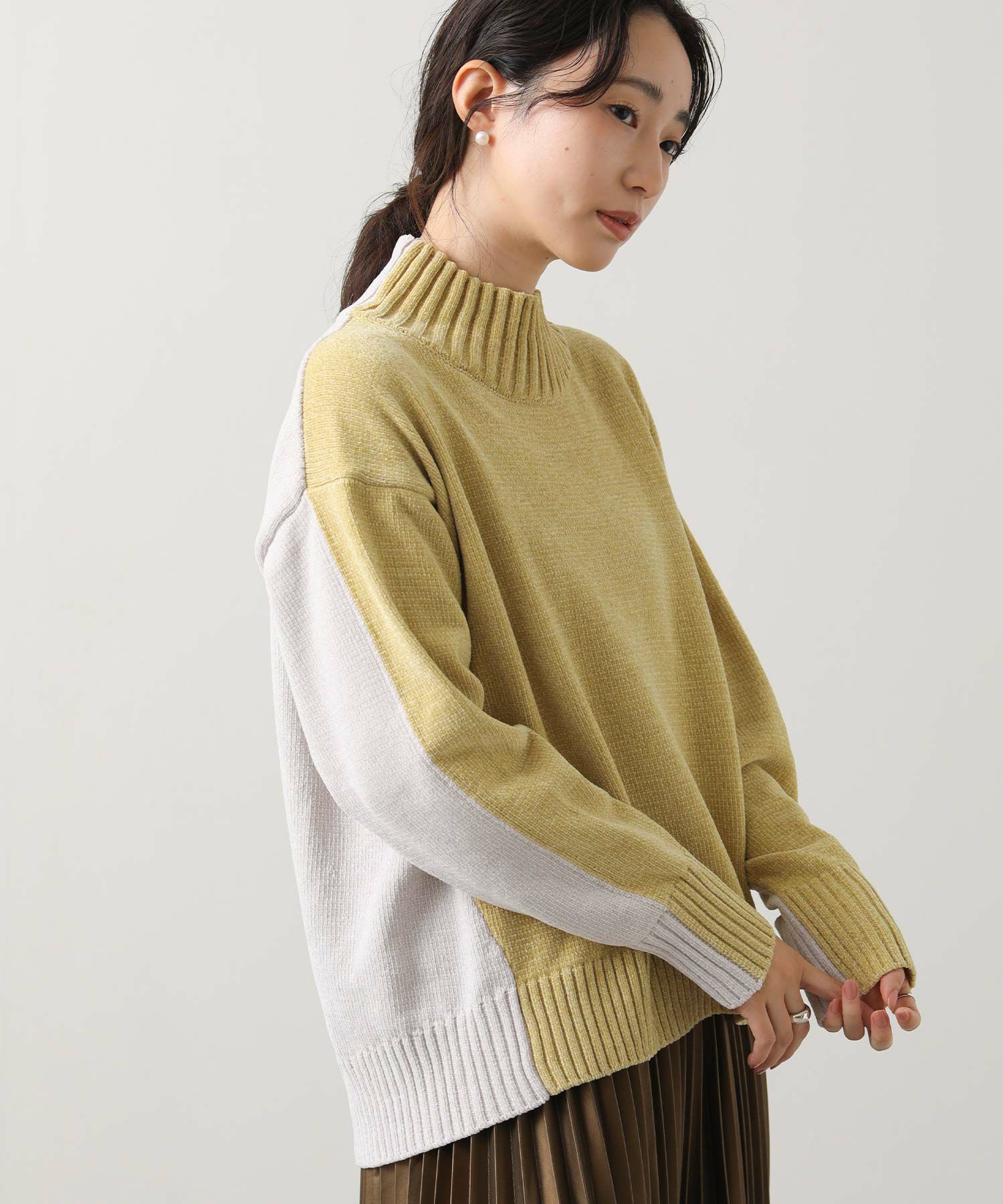 イエロー×グレー