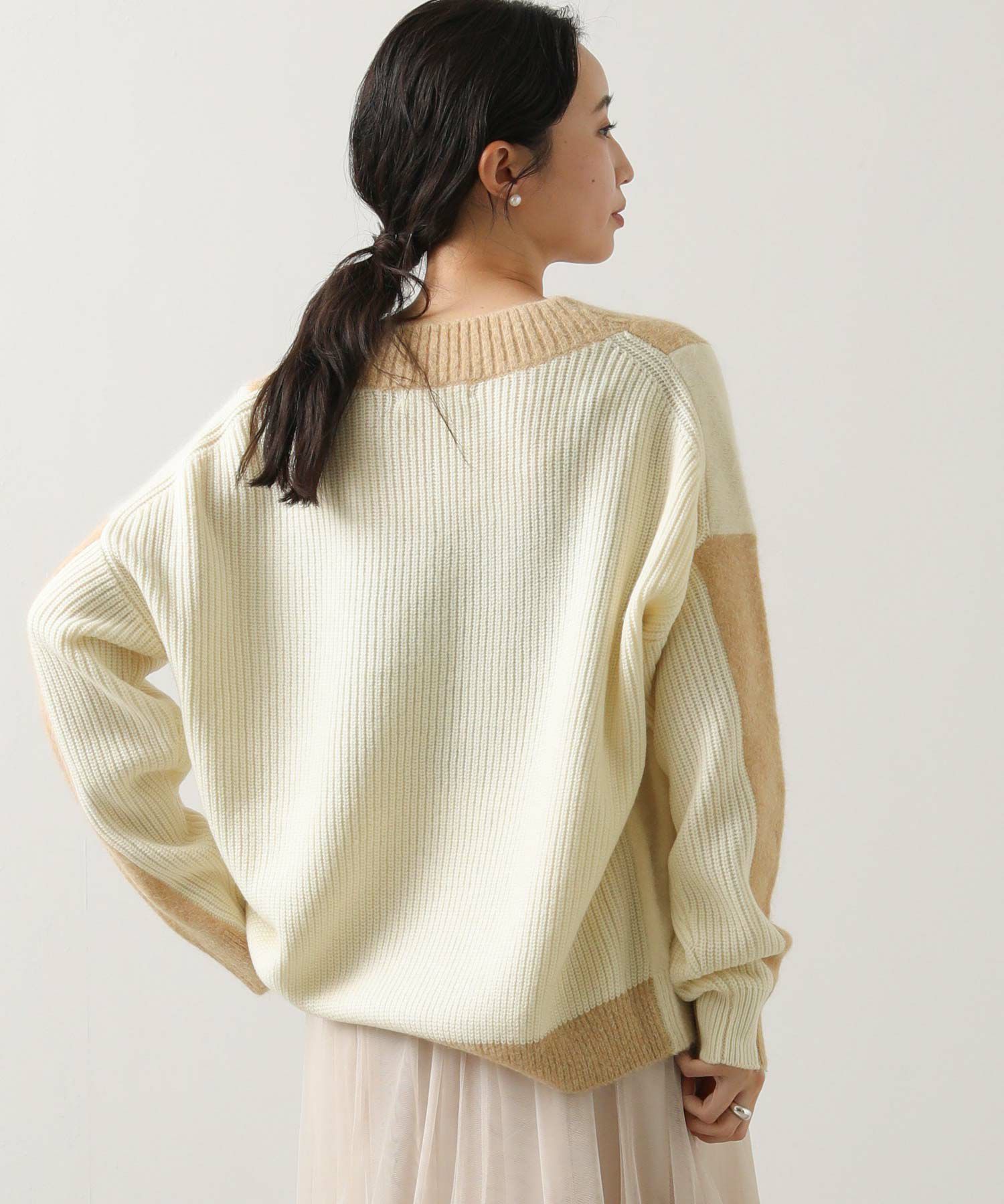 Gready Brilliantアルパカ混バイカラーVネックプルオーバー