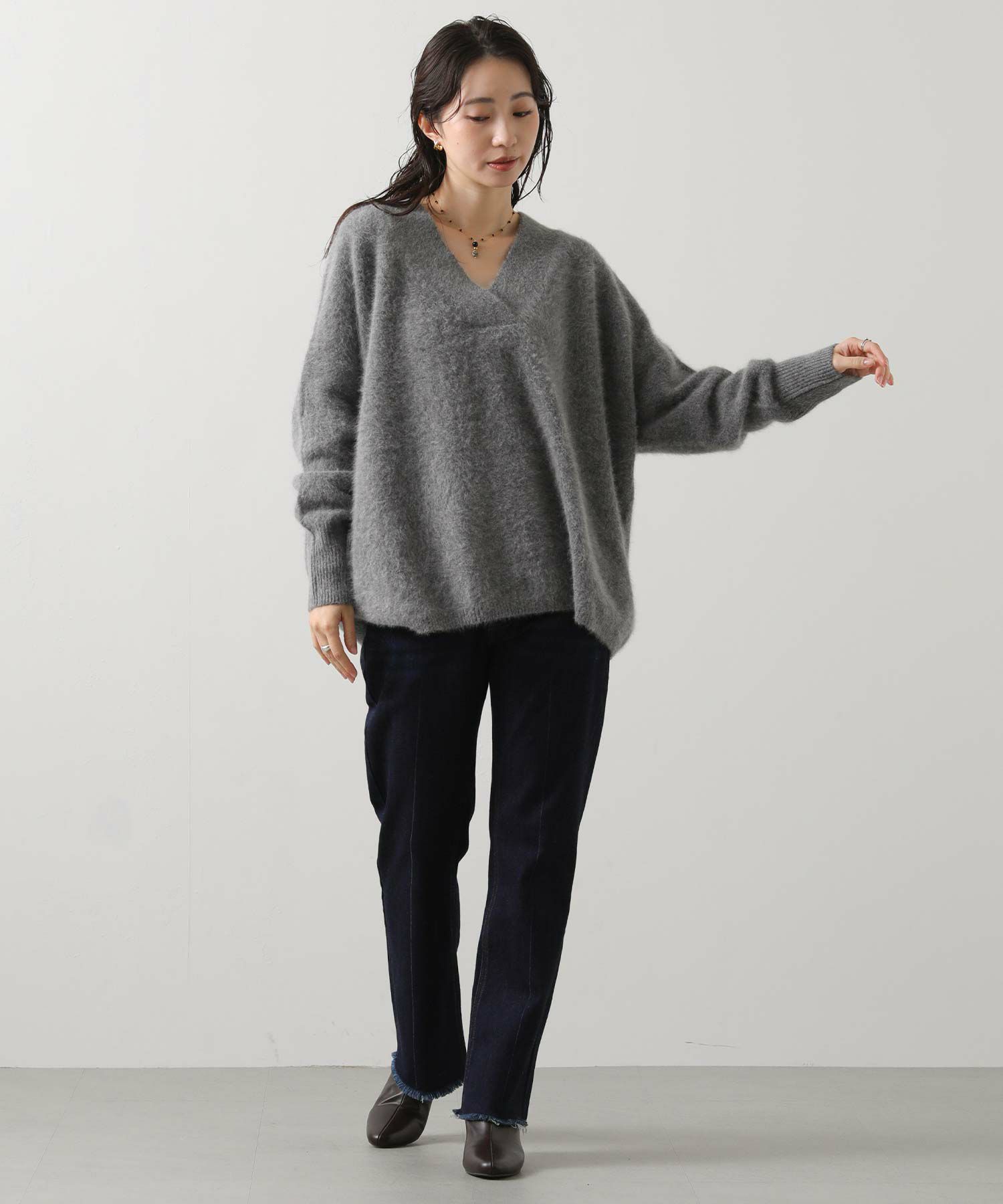 Gready BrilliantFOXヤクVネックワイドニット | SEKIMIKI Online